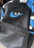 耐克（NIKE）儿童双肩包 玲珑小巧旅行包书包休闲包FZ7259-010 黑蓝 实拍图