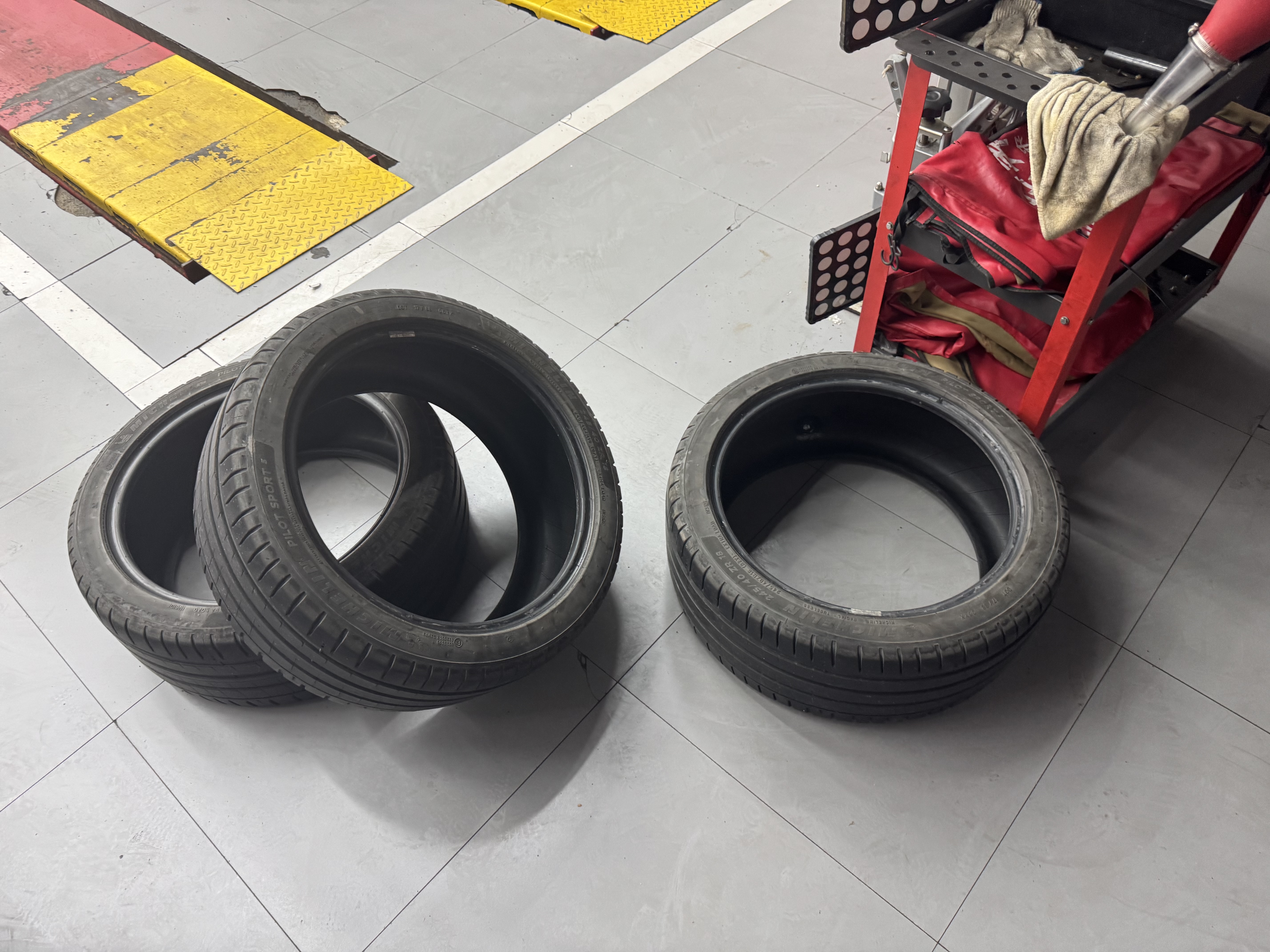 双星JUOGO轮胎 245/40R18 ZR 97Y X52 适配奥迪A4L/A5/奔驰C级 实拍图