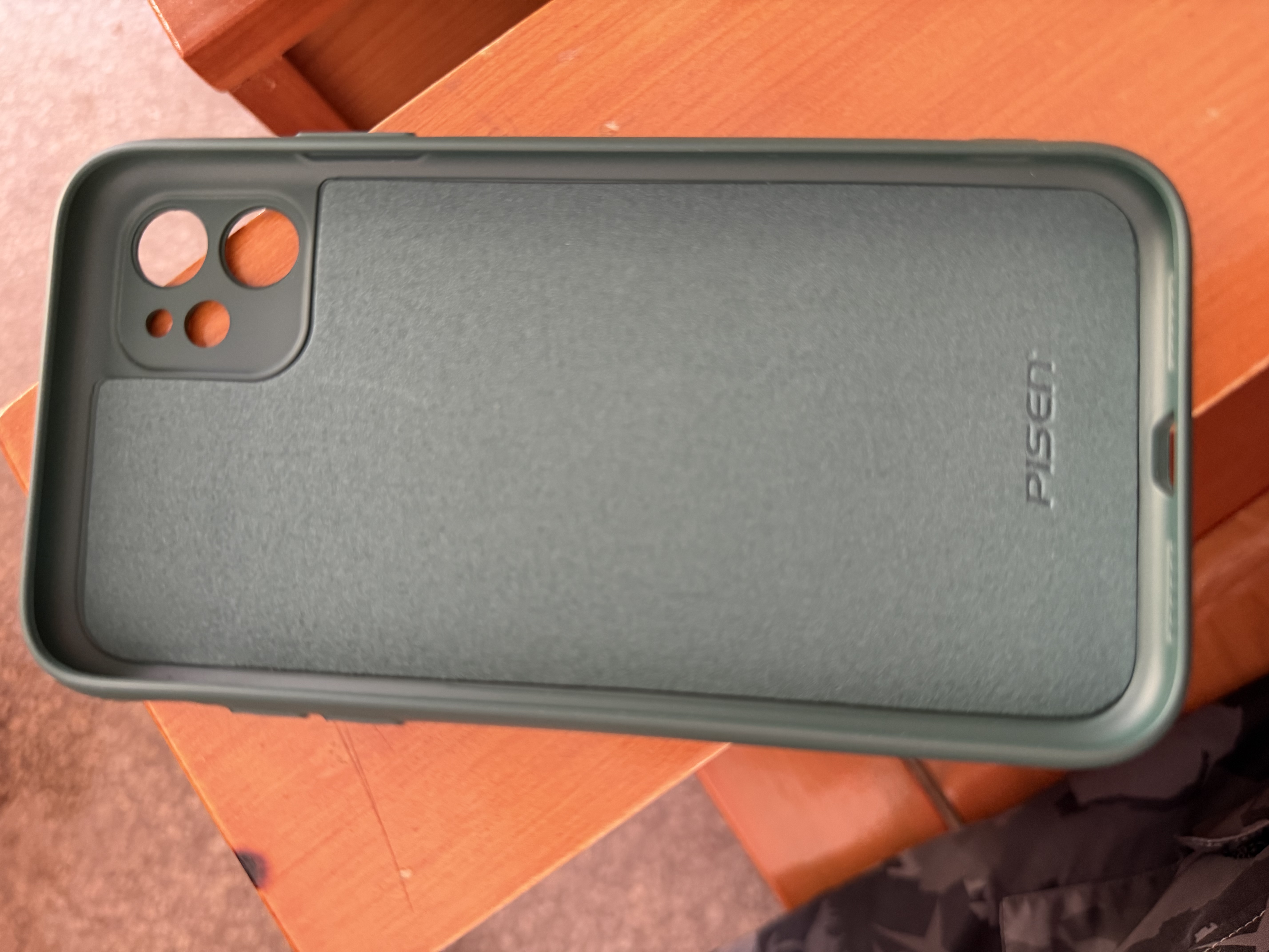 品胜适用苹果11手机壳 iPhone11保护套 全包防摔柔性液态手机软壳 裸机手感 墨绿色 实拍图