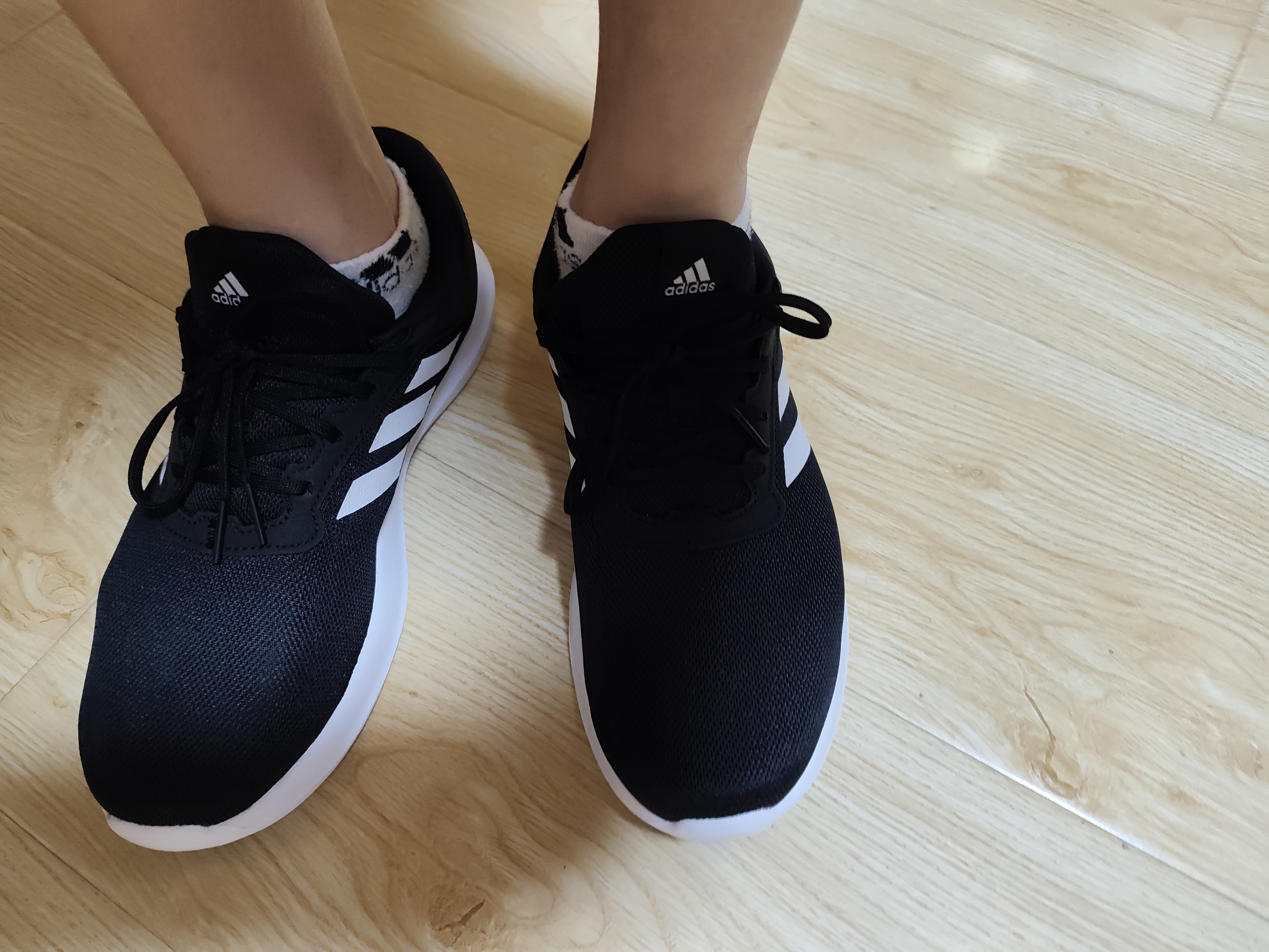 adidas CORERACER随心畅跑网面休闲跑步鞋男子阿迪达斯官方轻运动   黑/白 FX3581   40 实拍图