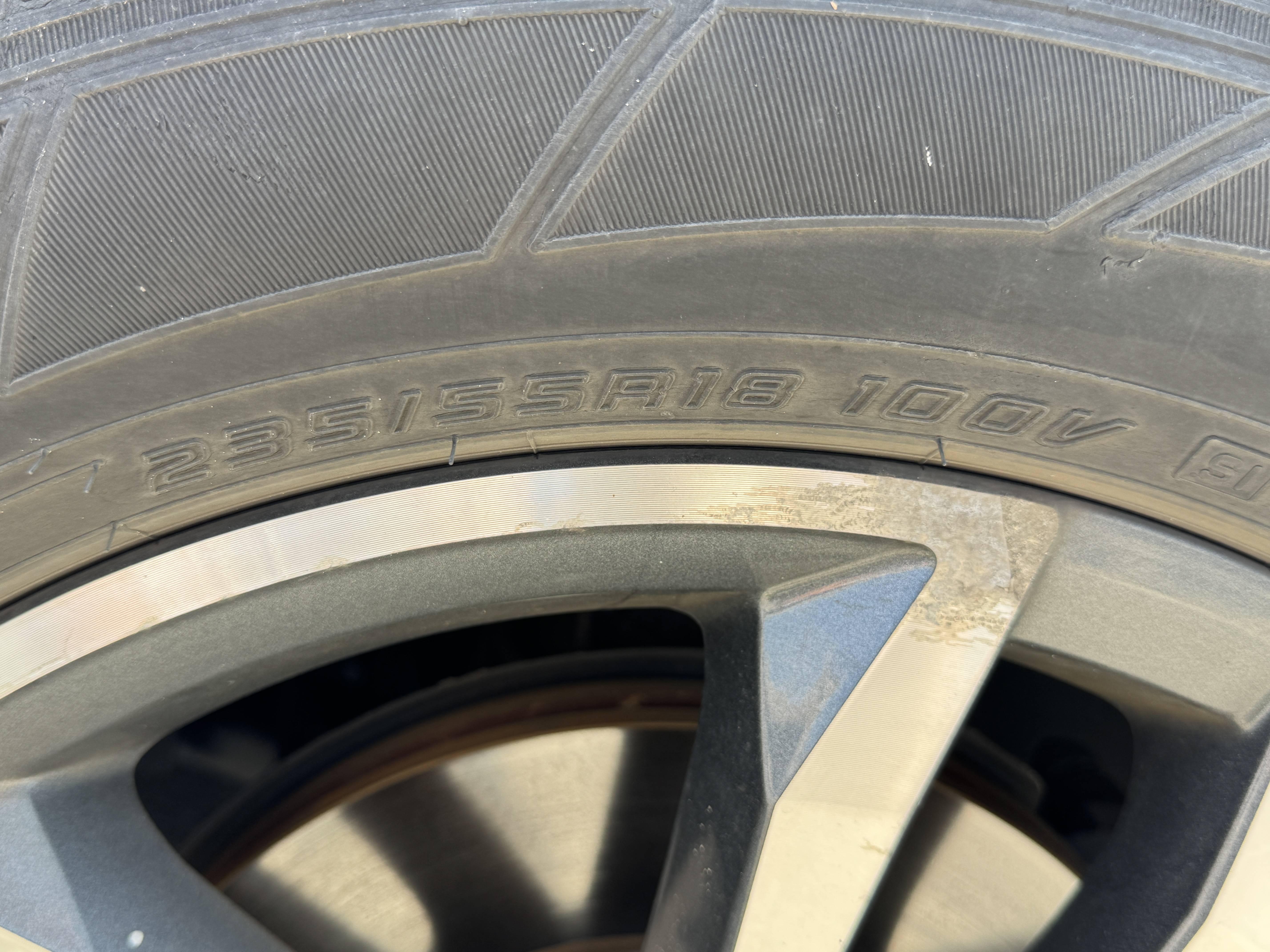 固特异（Goodyear）汽车轮胎 235/55R18 104W 鹰驰F1酷跑 适配探岳/途观L 御乘升级 实拍图