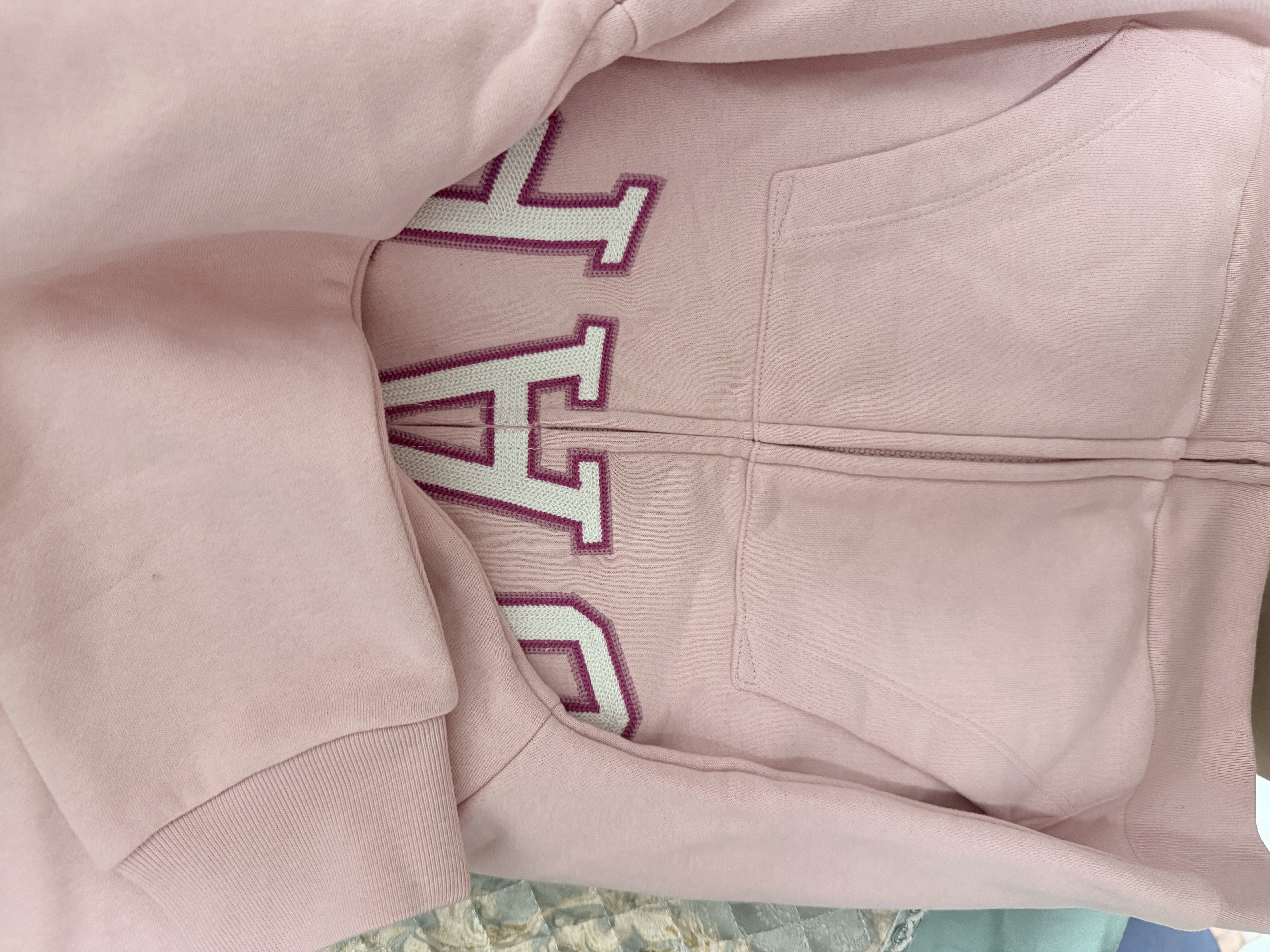 盖璞（GAP）女童秋季款logo抓绒宽松连帽衫儿童装卫衣上衣805318 实拍图