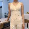 Mom Jane哺乳背心吊带纯棉孕妇装春秋款打底衫内搭喂奶月子服内衣免穿文胸 粉印樱桃（莫代尔棉-可拆罩杯） M(建议体重85-100斤) 实拍图