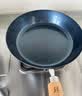 臻三环铁锅平底煎锅烤肉煎锅无涂层不易粘锅小平底锅辅食厨具 烤蓝木把 28cm 实拍图