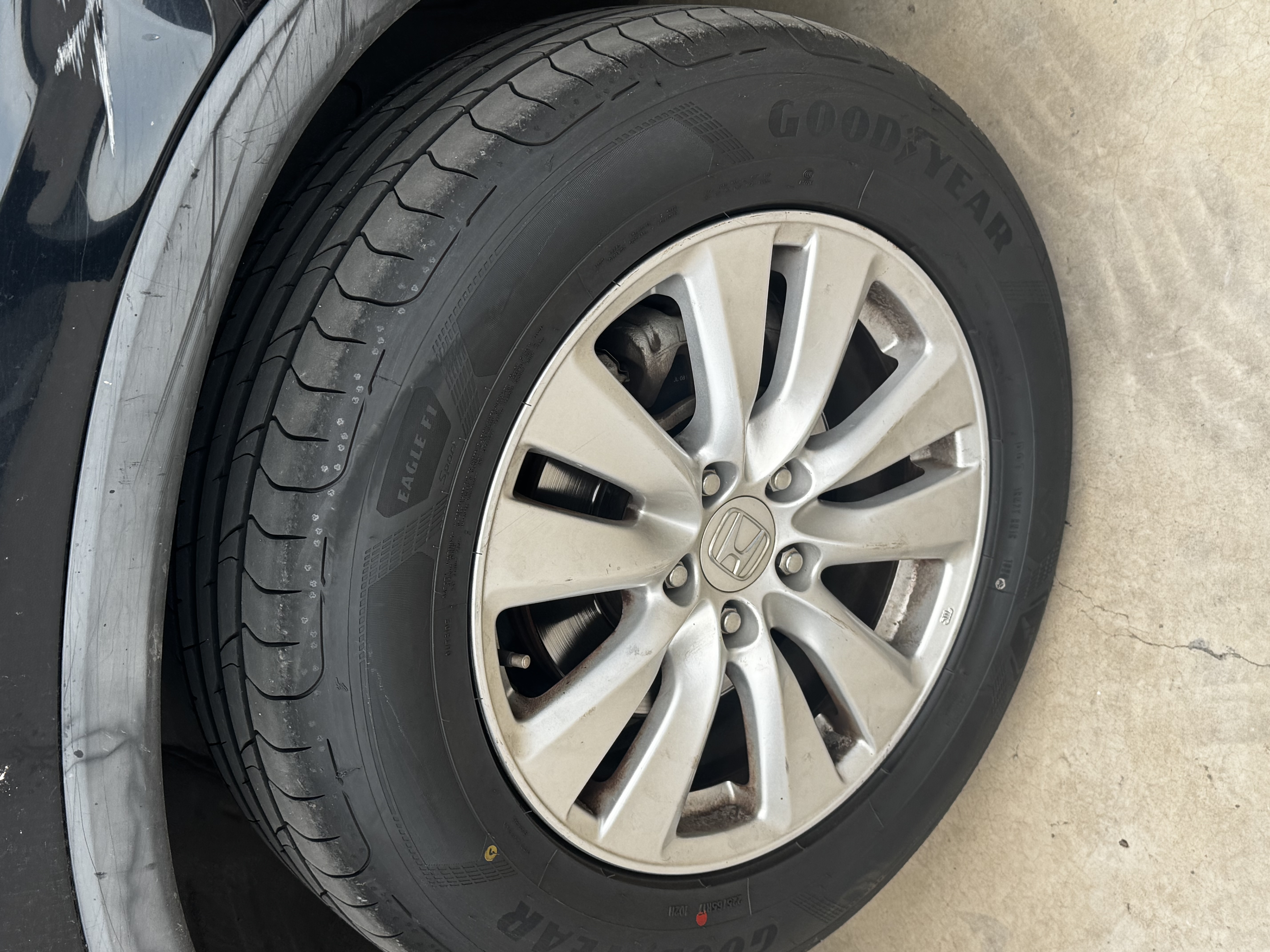 固特异（Goodyear）汽车轮胎 225/65R17 102H 鹰驰F1酷跑 适配哈弗H6/M6 御乘升级 实拍图