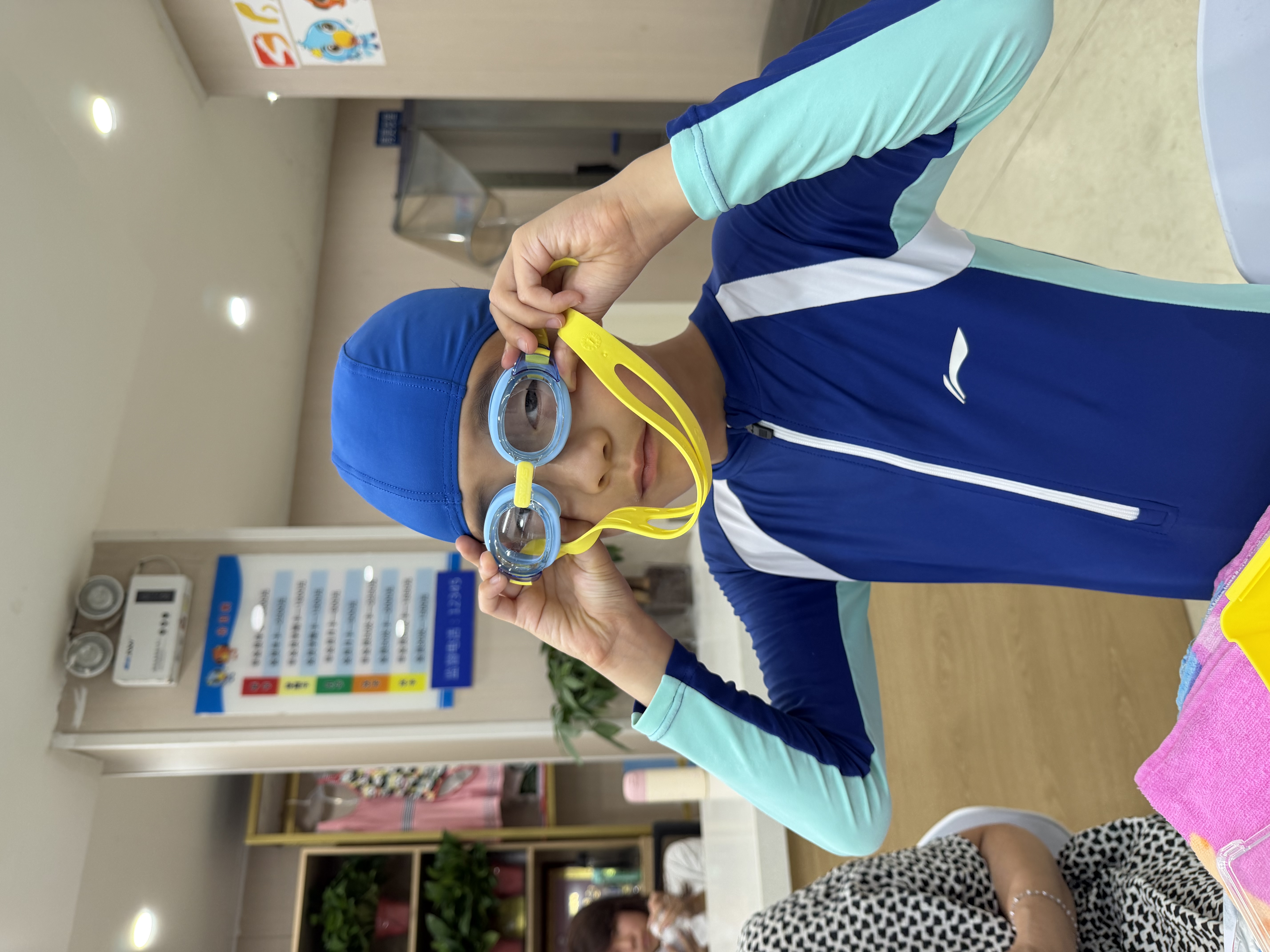 SWANS儿童日本进口泳镜男高清防水防雾女童大框游泳眼镜游泳装备SEG1-4 实拍图
