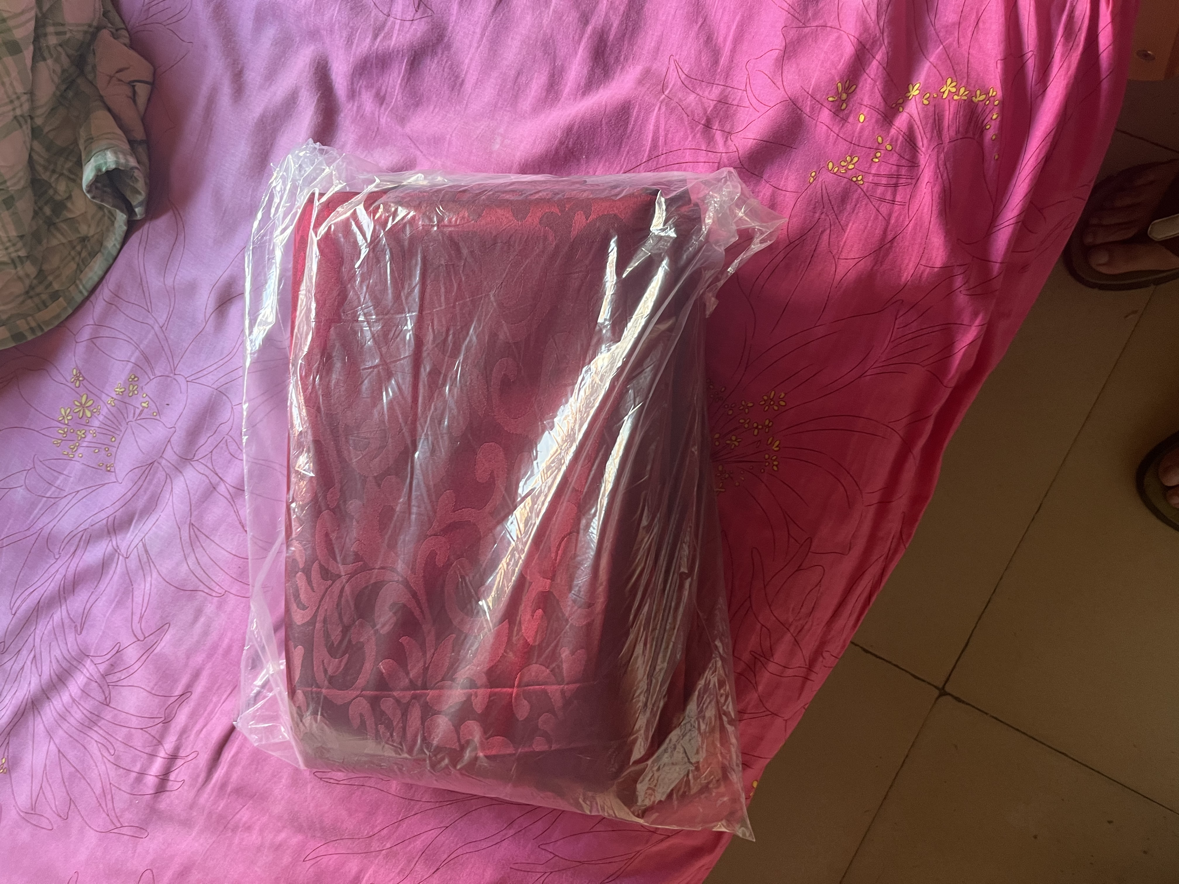 领格酒店桌布饭店餐厅台布家用宴会婚庆宴会圆形加厚布艺欧式圆桌桌布 双钩花酒红色 圆形2.6米 实拍图