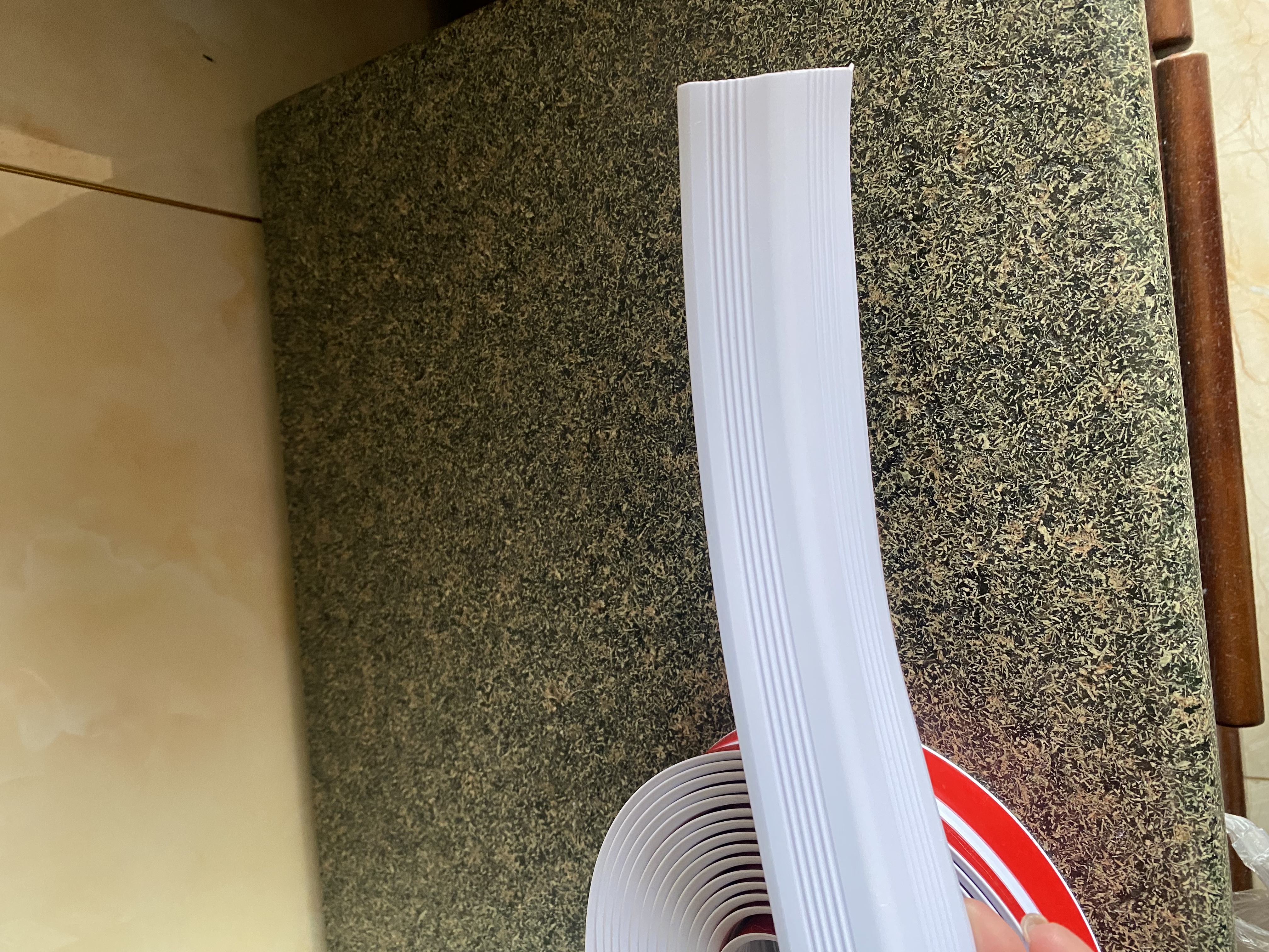 弗曼途L型防撞条儿童防磕碰防护条墙护角装饰遮丑保护包边条PVC带背胶5M 实拍图