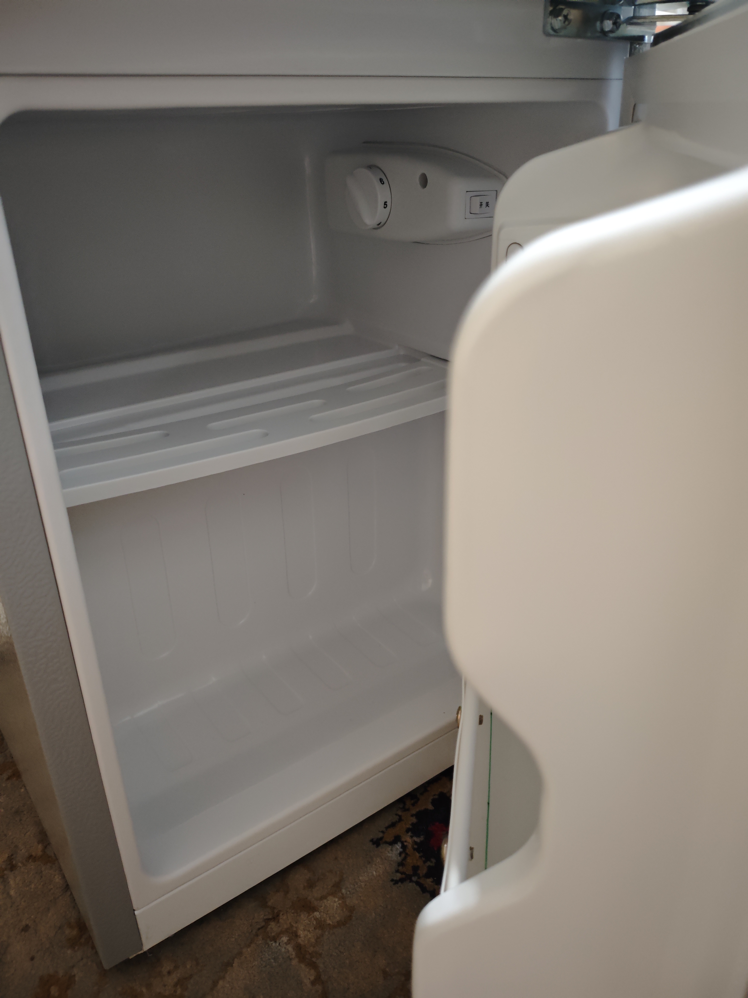 新飞冰箱小型租房用 一级能效冷 藏冷冻两用1-2人家用小冰箱 出租房双门电冰箱办公室两门 26年升级 58A一级能效【高性价比】银 实拍图