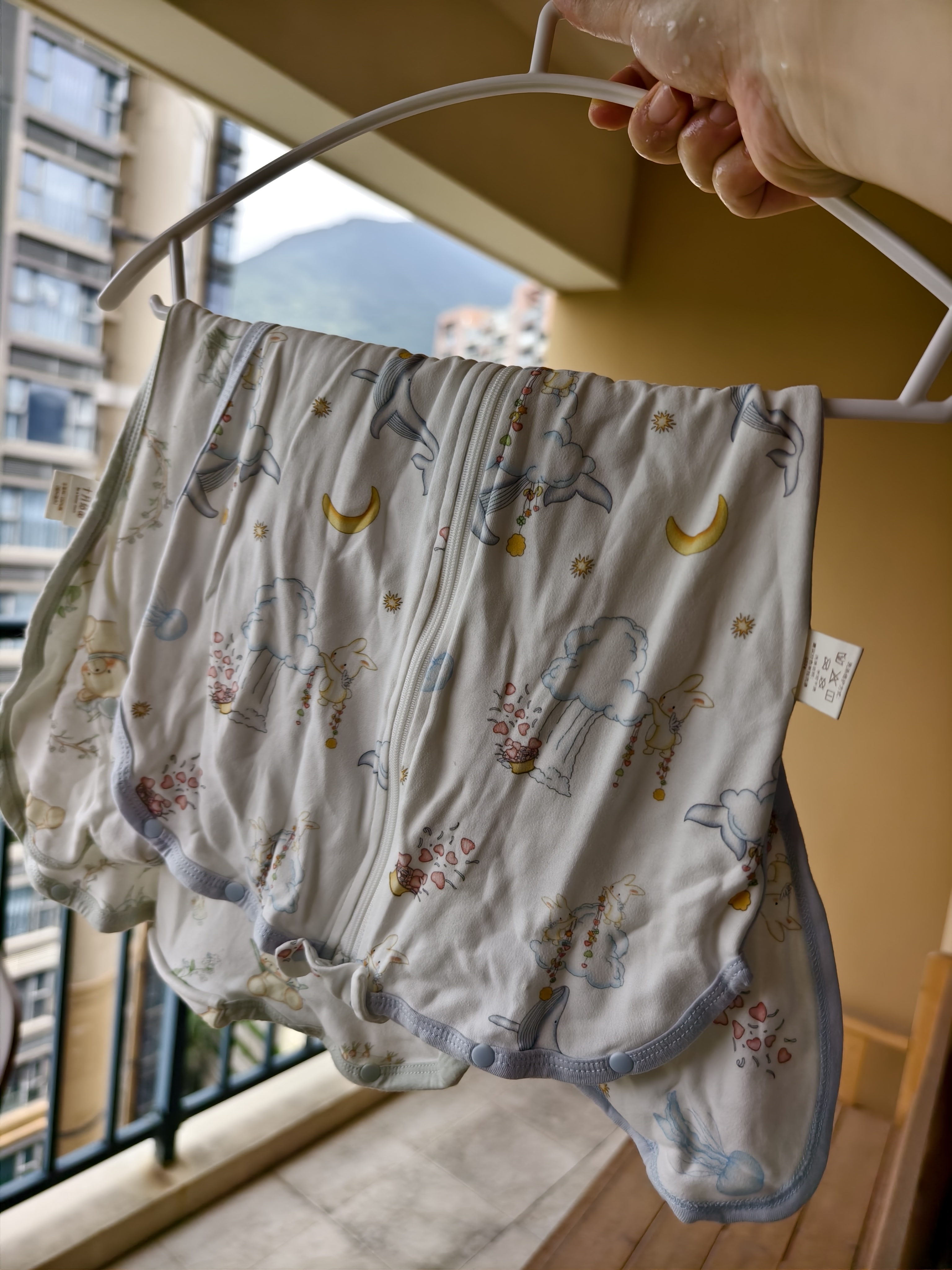 十月结晶防惊跳睡袋投降式宝宝襁褓巾包单连体睡衣四季通用 鲸鱼+小熊S码 实拍图