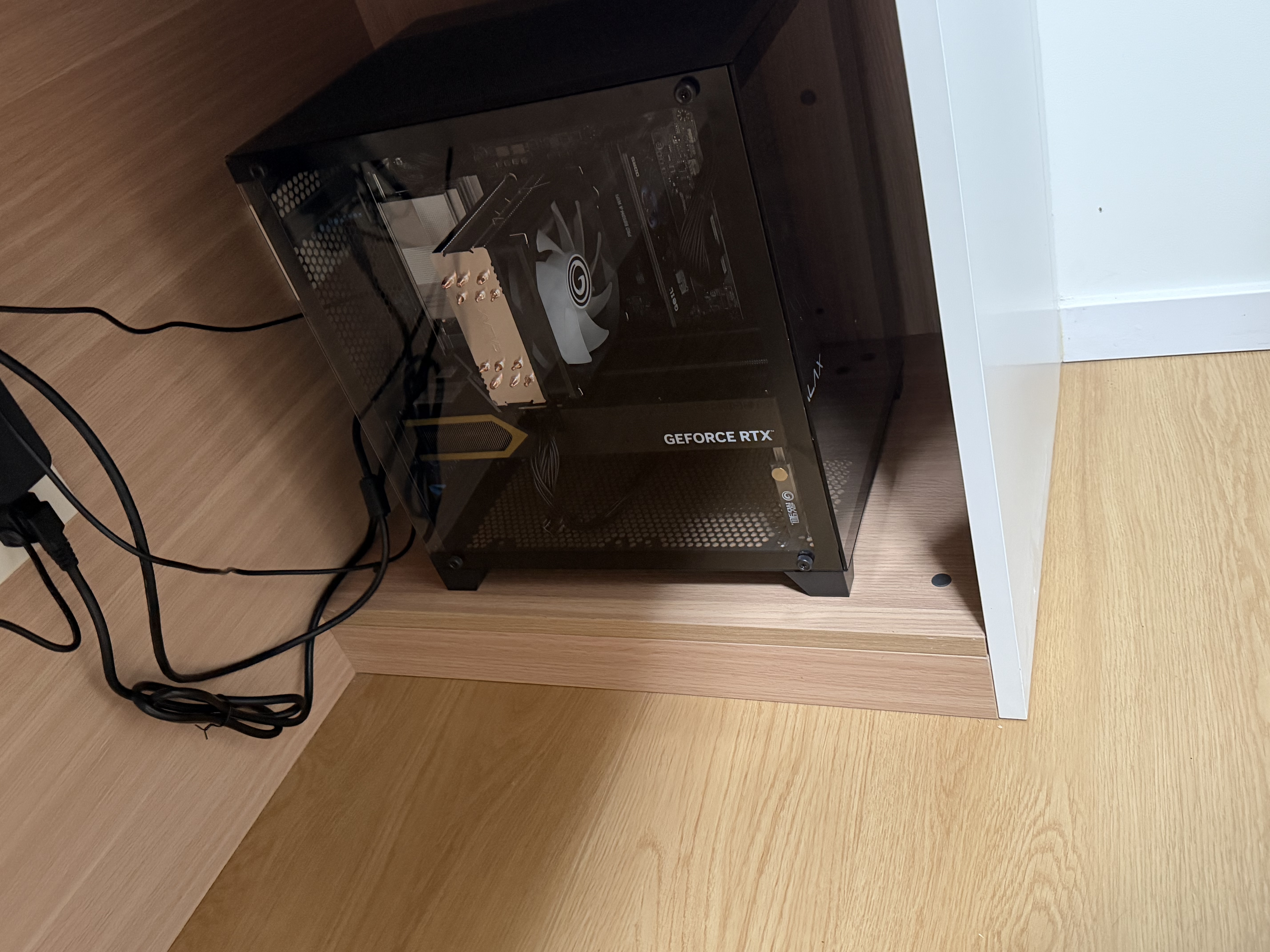 影驰AMD 9600X/RTX5060/5060Ti/5070显卡黑神话悟空打瓦吃鸡三角洲游戏电竞组装电脑AI电脑DIY组装机 配置七 9700X+RTX5060TI 实拍图