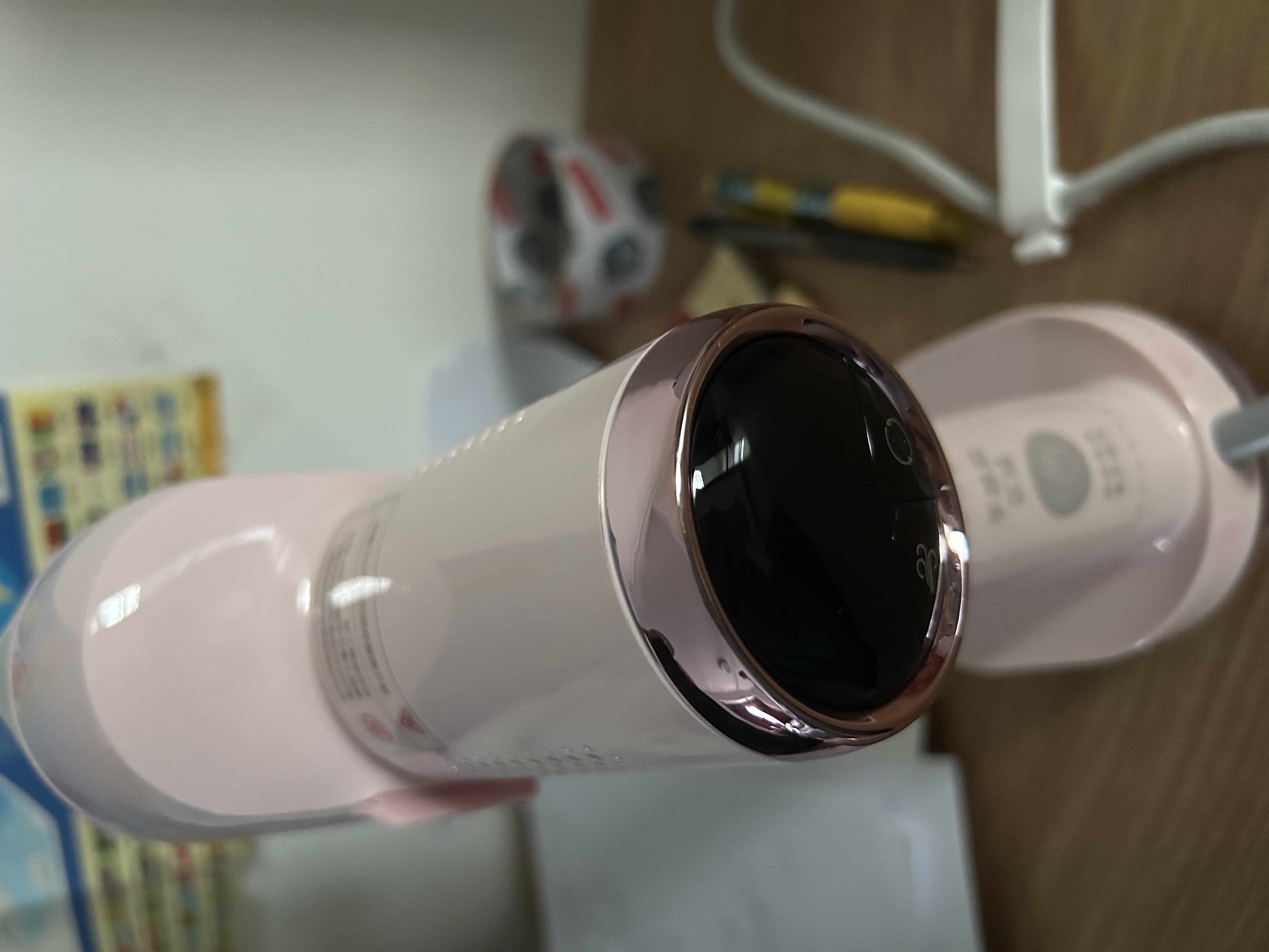 苏泊尔（SUPOR）【新一代吸烫机】吸附式手持挂烫机家用小型大蒸汽150ml拼豆熨烫机大功率除菌电熨斗SJ-HS16 实拍图