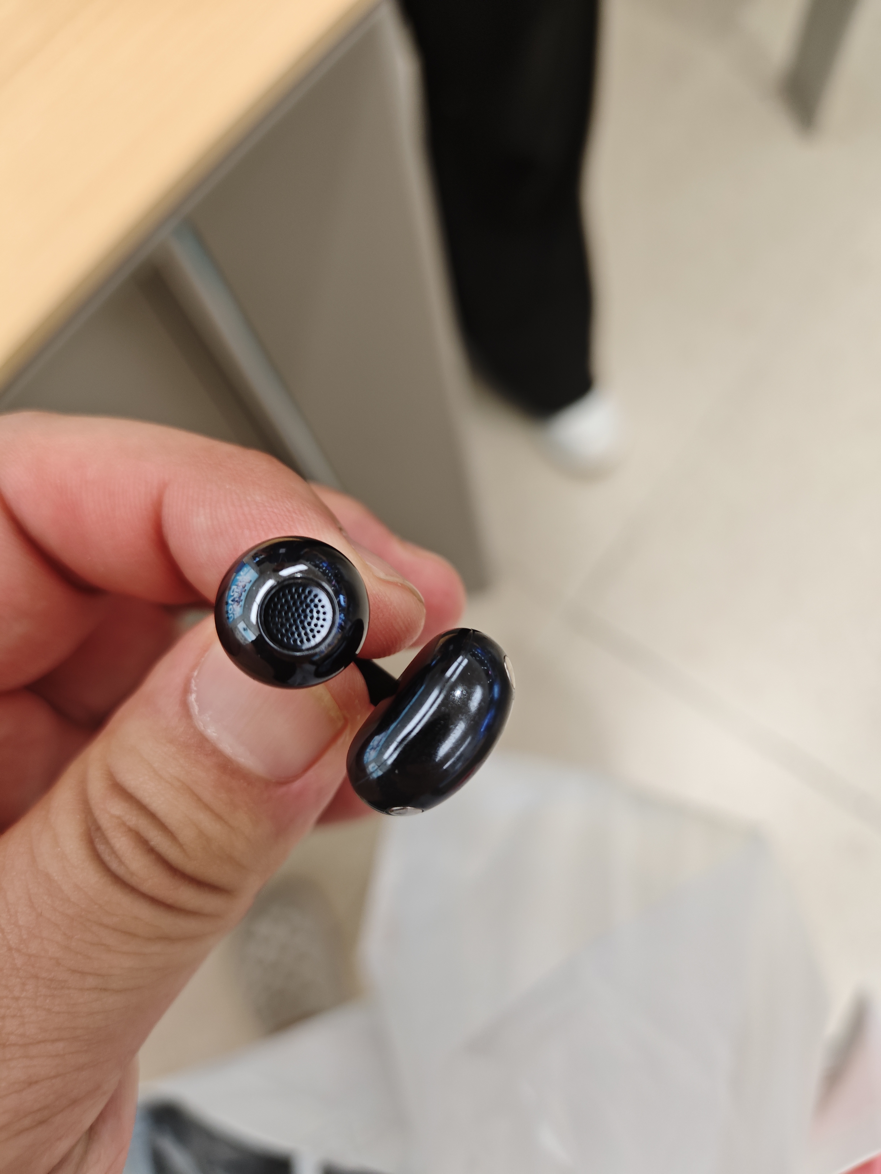 华为FreeClip 耳夹耳机 开放式无线蓝牙耳机 舒适稳固佩戴/长续航 星空黑 实拍图