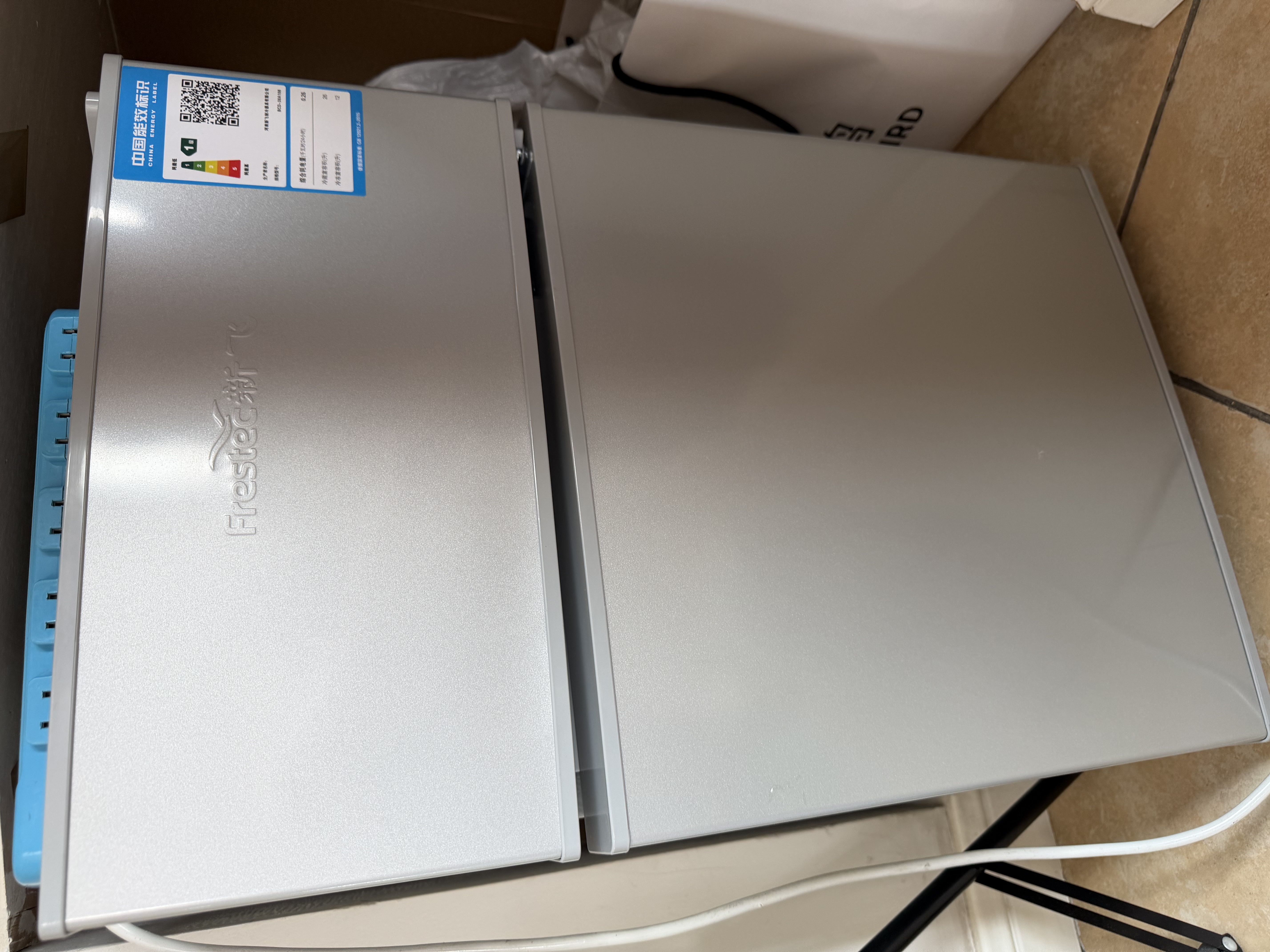 新飞（Frestec）小冰箱 冰箱小型双开门 迷你双门家用宿舍租房冷藏冷冻电冰箱节能省电 38L银【日销过百+租房必备】 实拍图