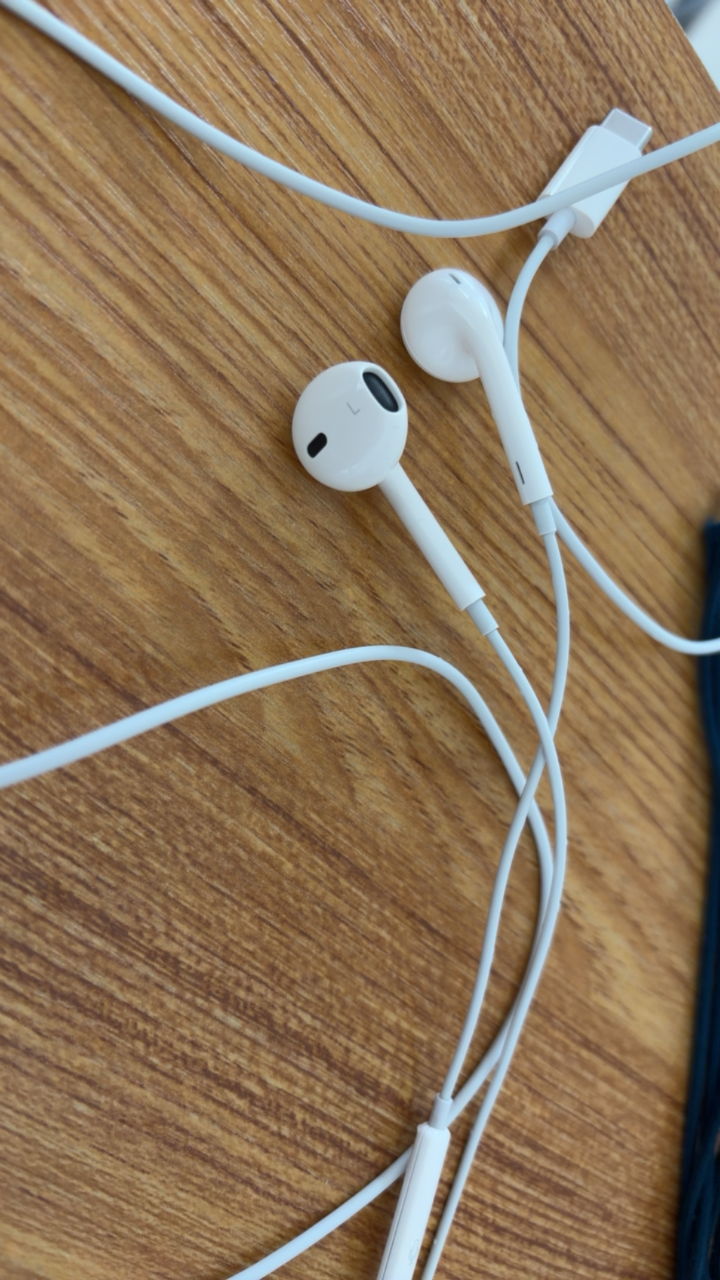 Apple/苹果 EarPods USB-C有线耳机 type-c有线耳机  iPhone 17有线耳机笔记本耳机游戏音乐 实拍图