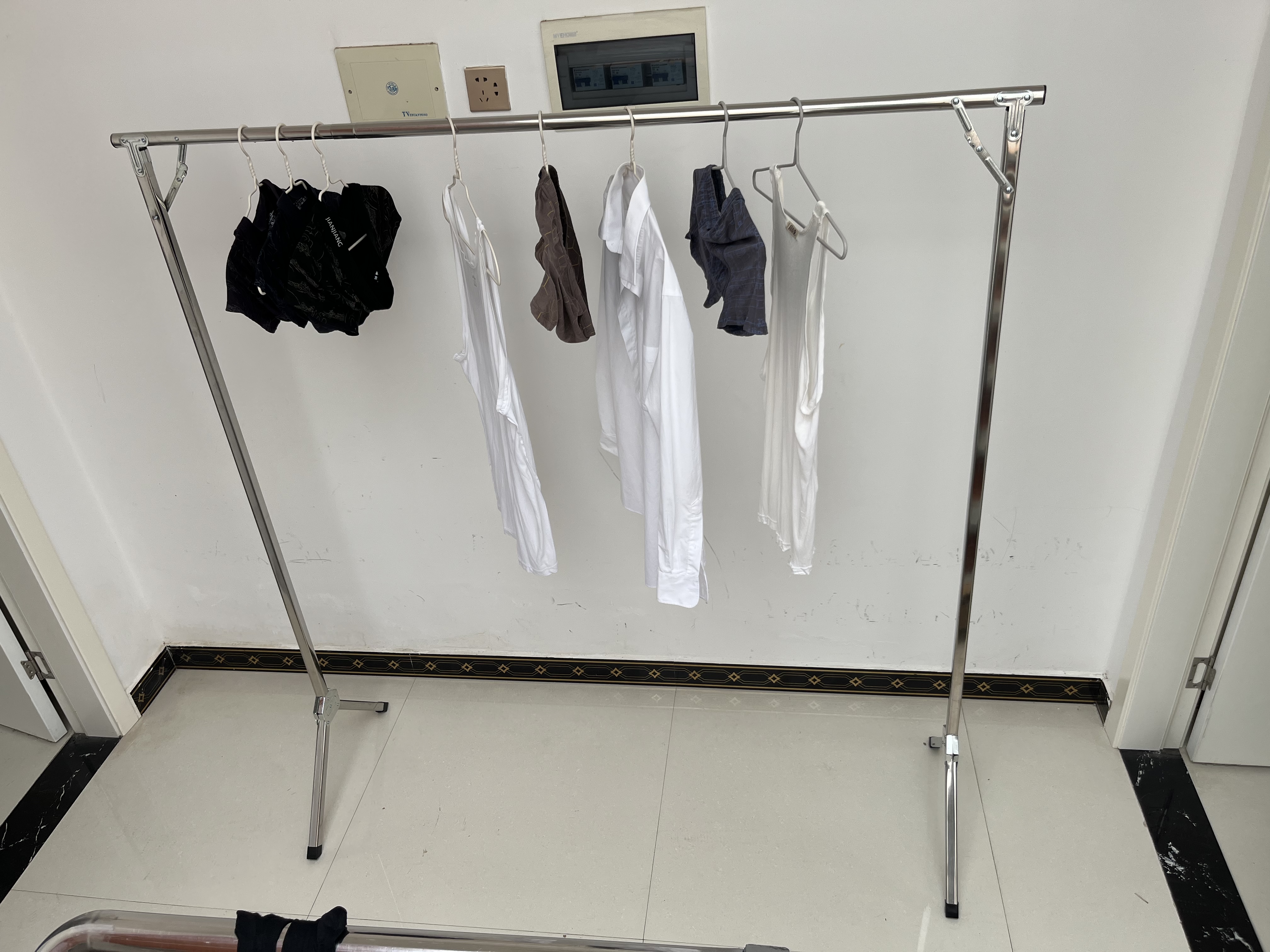 妙美1.7米加高晾衣架落地折叠家用卧室阳台晒衣架宿舍晾衣杆2.4米 实拍图