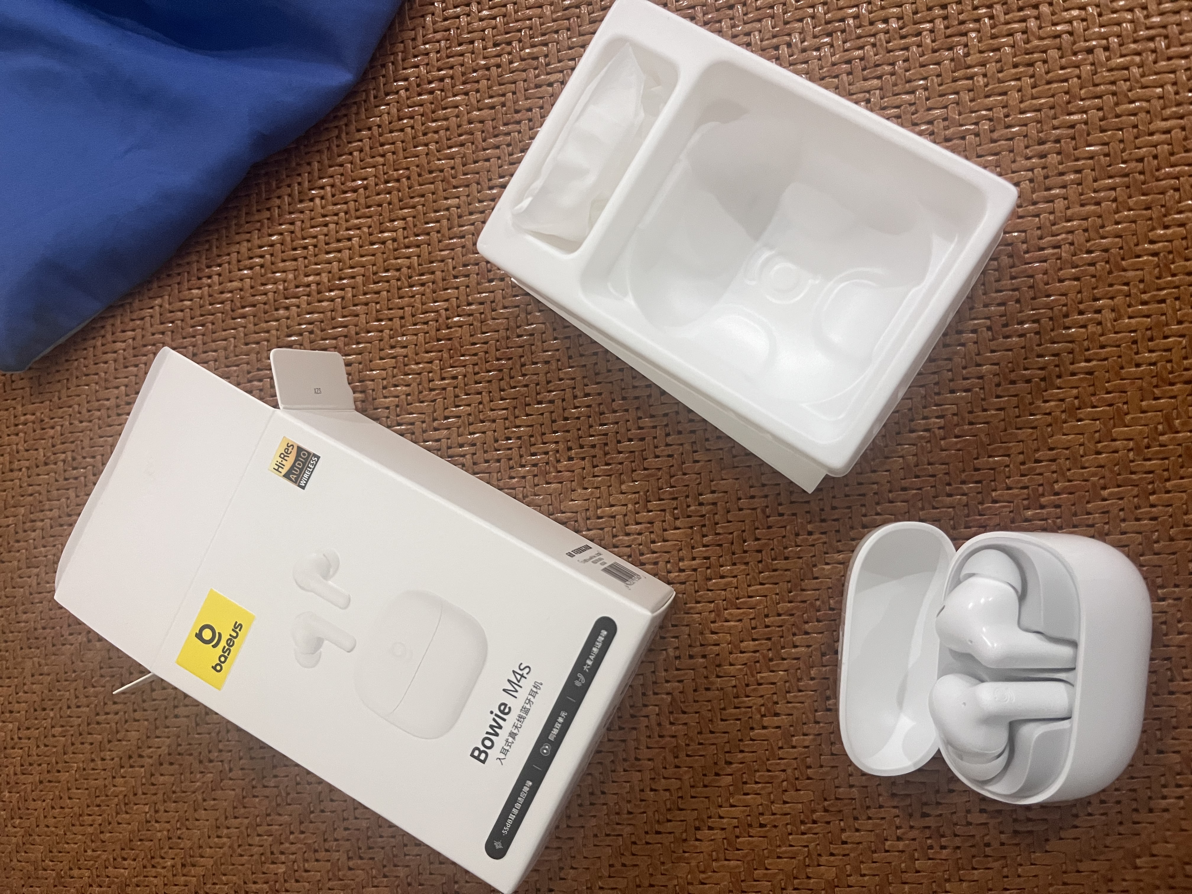 倍思M4s 入耳式降噪AI蓝牙耳机无线 -55dB耳道自适应降噪 同轴双单元 适用于苹果华为荣耀OPPO手机 实拍图