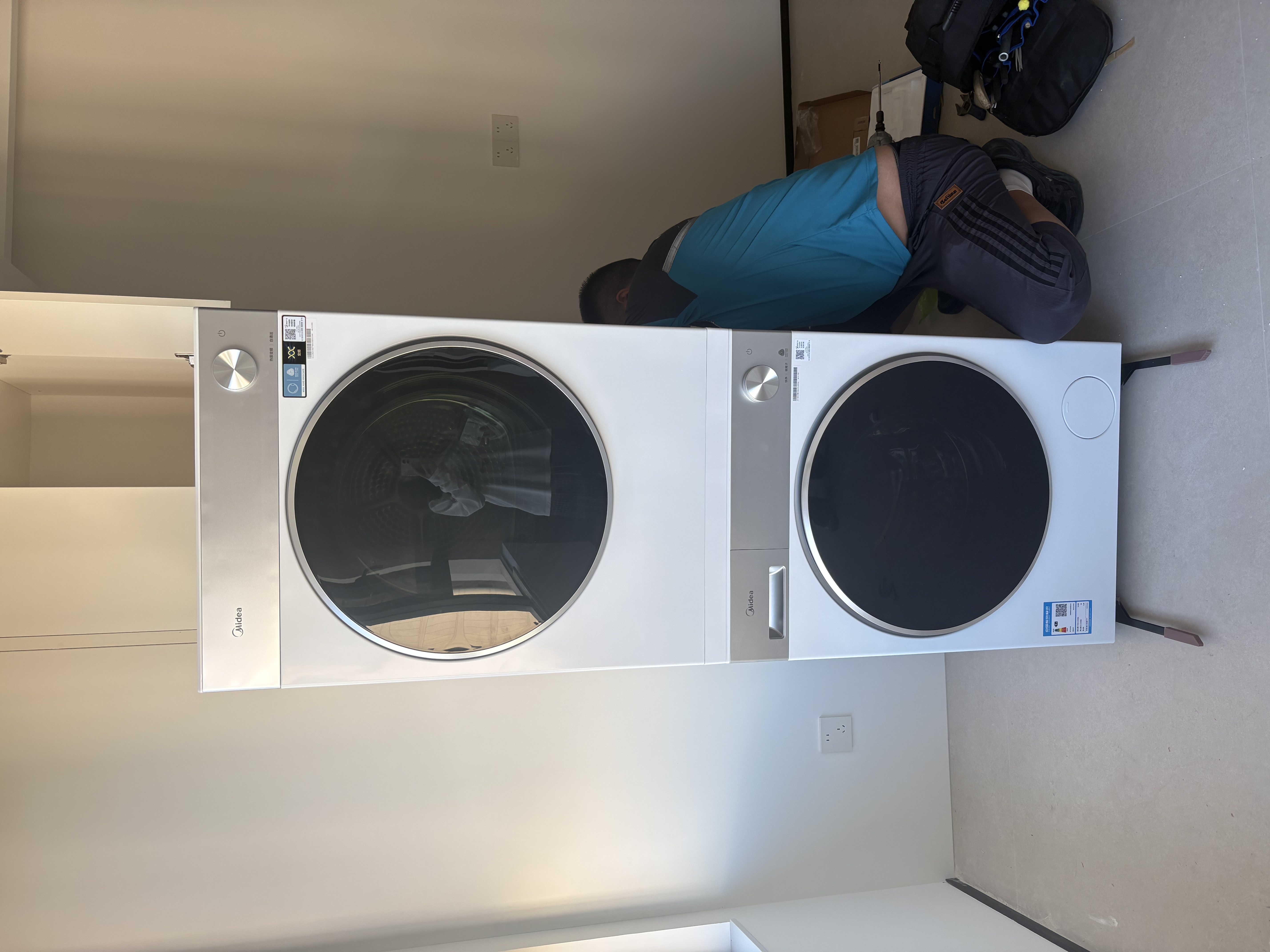美的（Midea）纯平自由嵌 热泵式烘干机家用烘衣服 10KG变频 除毛 蒸发器自清洁 MH10L1PRO 以旧换新 实拍图