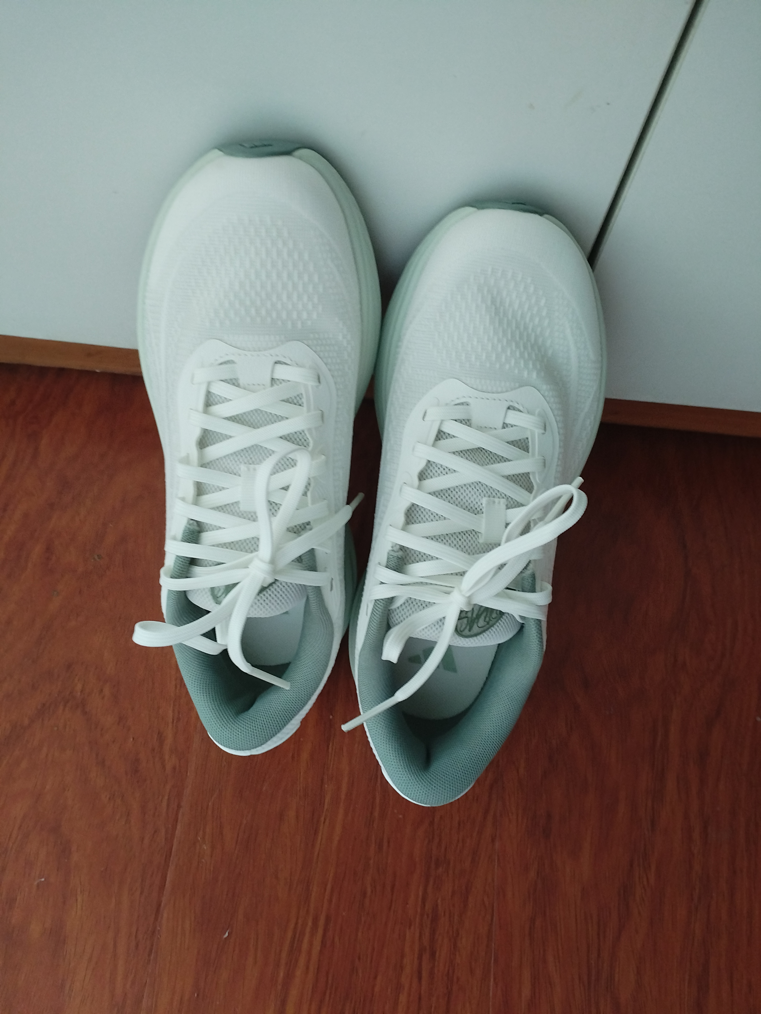 阿迪达斯（adidas）女鞋夏季轻便休闲增高运动鞋减震透气跑步鞋38.5 实拍图