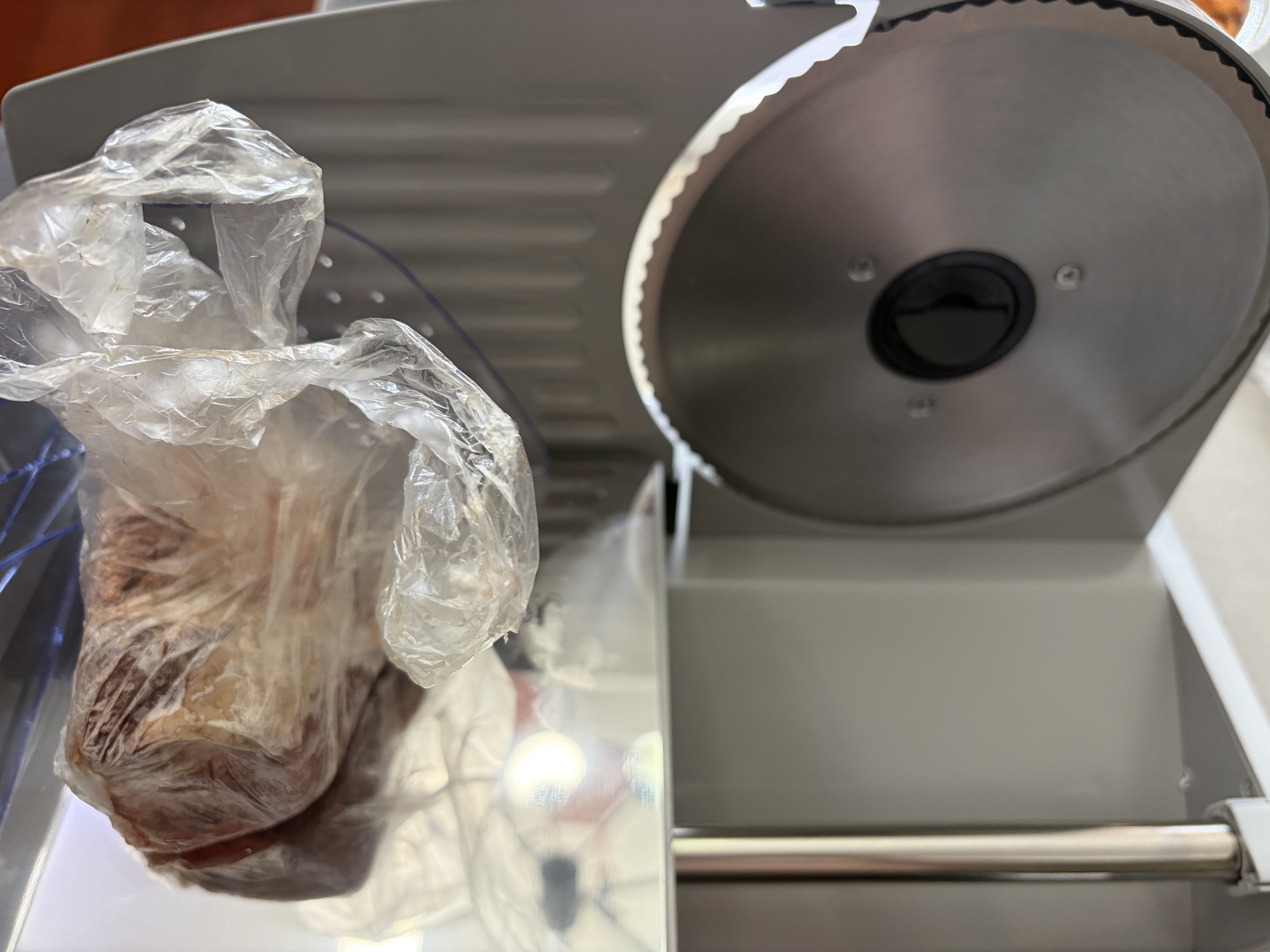 Borlebbi德国切肉片机羊肉卷切片机切肉机电动刨肉机家用小型刨牛肉肥牛肉卷机火腿面包 半自动切肉神器 250W强劲款 含双刀片 晒单再送原刀 无惧冻肉 实拍图
