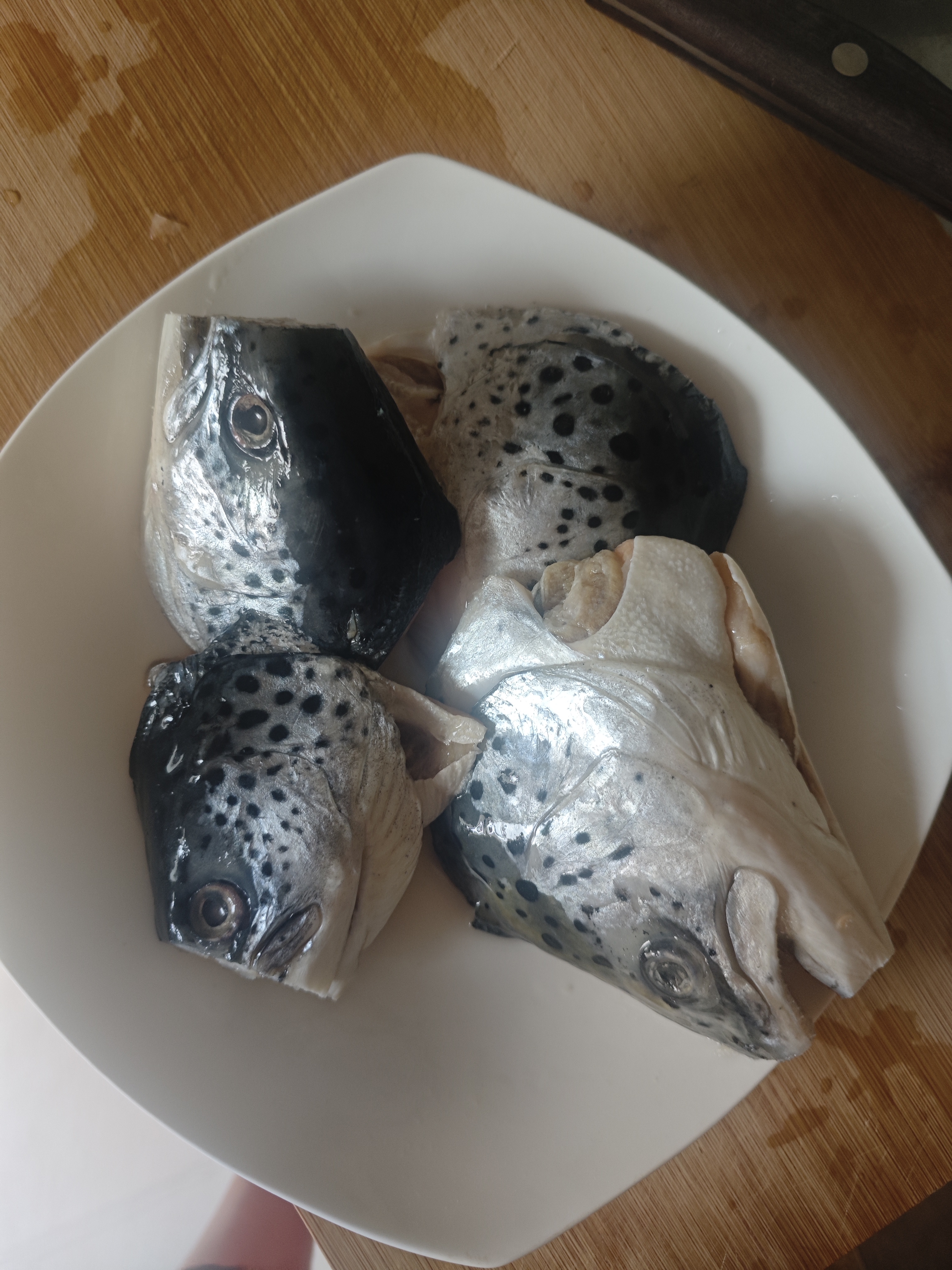 蓝雪三文鱼头400g  ASC认证可煲汤冷冻鲑鱼烧烤营养炖汤食材 海鲜水产 实拍图