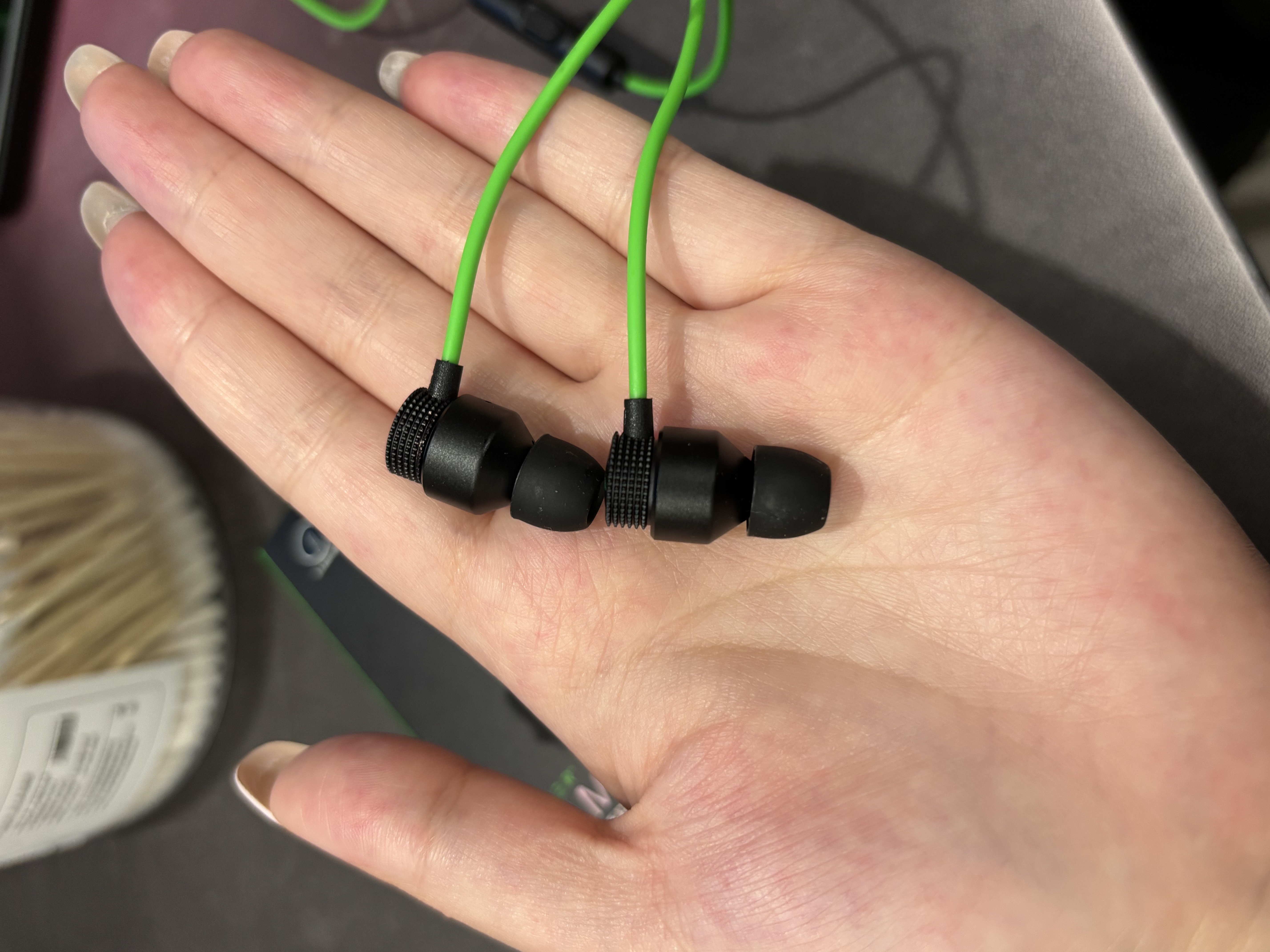 雷蛇（Razer）战锤狂鲨V3 有线入耳式耳机耳塞 7.1环绕声 吃鸡神器 三角洲官方指定 Type C（赠THX软件 可调EQ） 实拍图