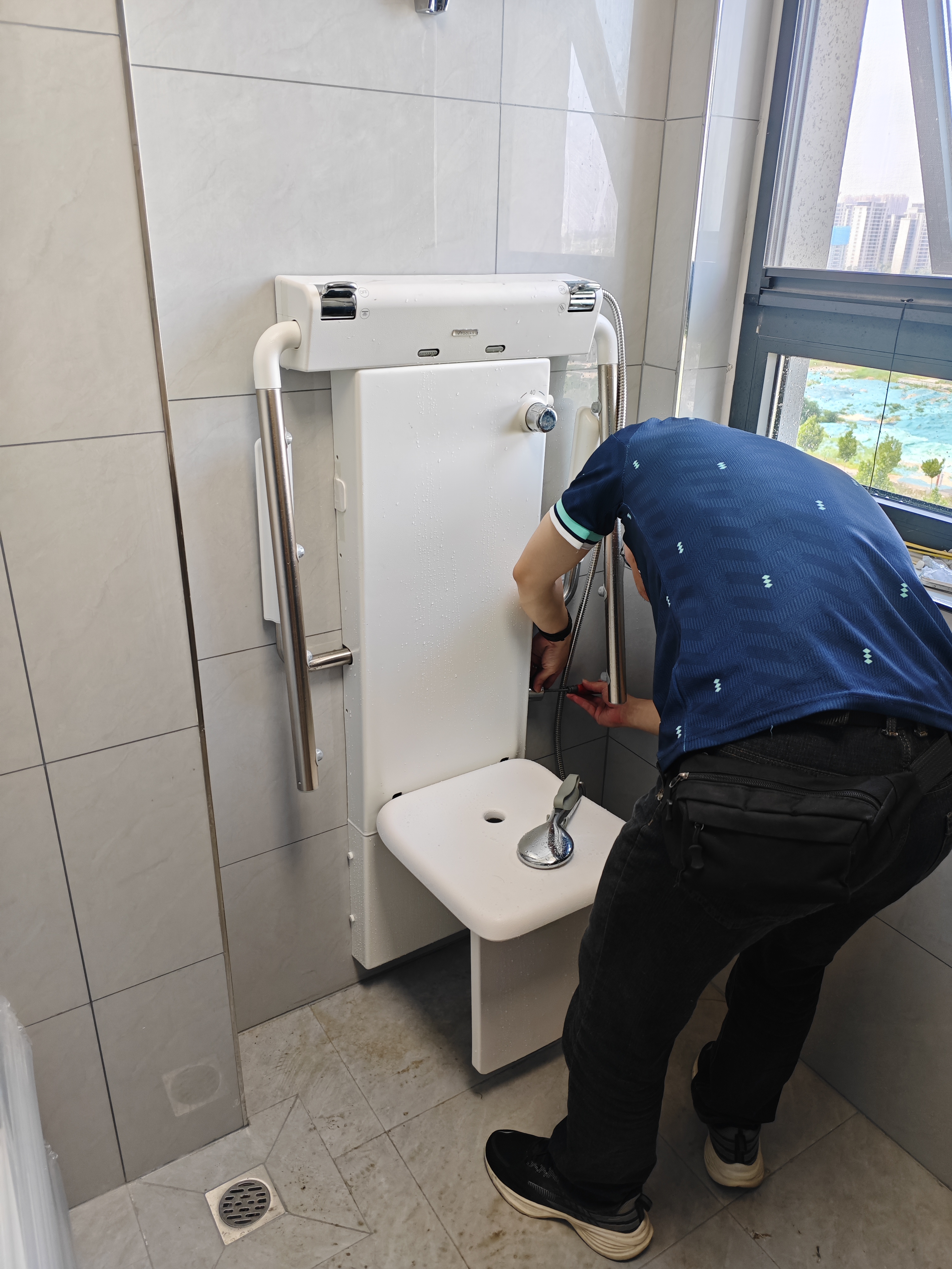 托客乐思多功能坐式淋浴器适老改造恒温花洒卫生间浴室扶手老人洗澡专用椅 一体坐式淋浴器BOE-3 实拍图