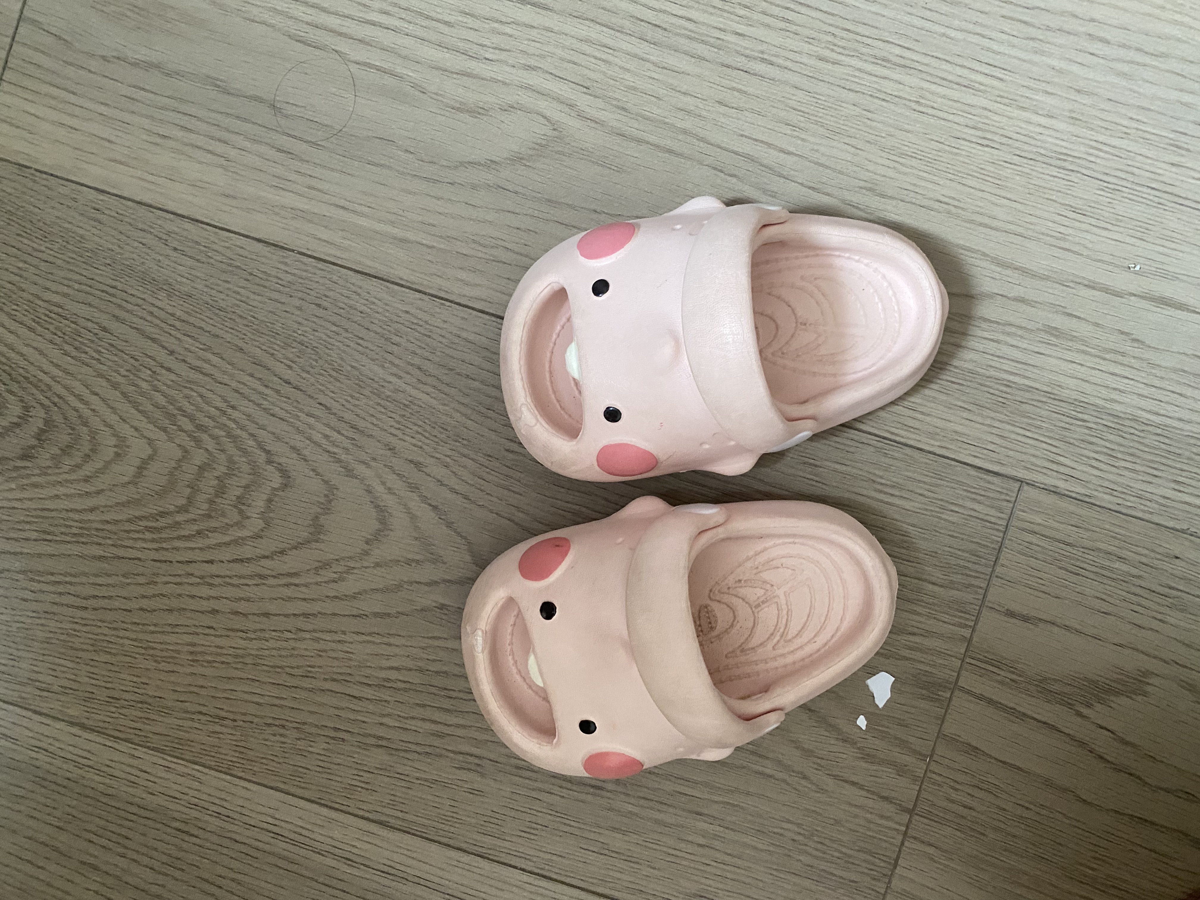 京东京造【专业防滑】eva洞洞鞋夏季包头凉鞋防滑沙滩凉拖女珍珠白35-36 实拍图