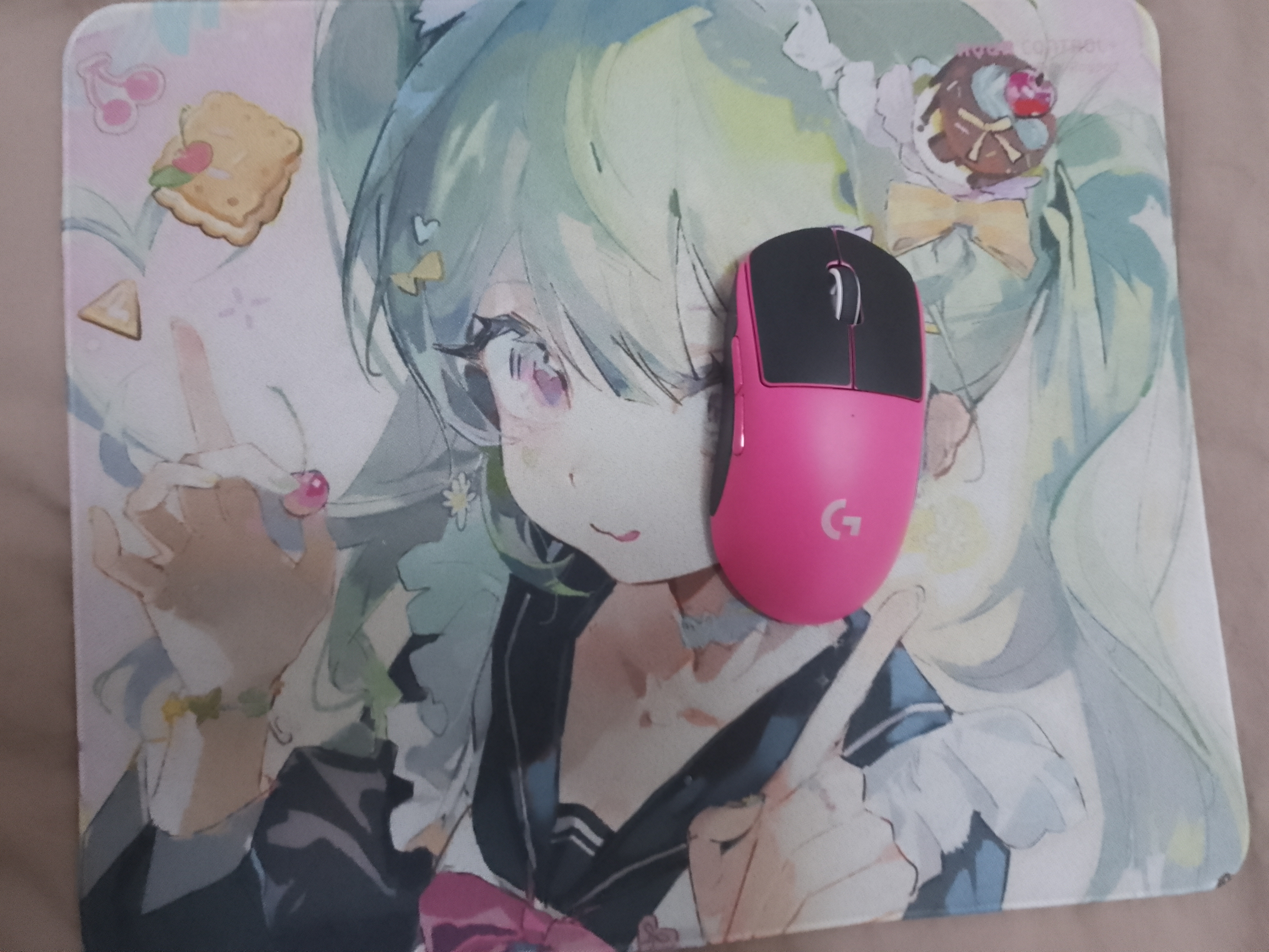 艾可斯锐X-Raypad 鼠标垫游戏电竞 AC+粗面乱纹鼠标垫Buzz电竞 CSGO LOL FPS游戏瓦冠军电竞鼠标垫 AC+薄荷粉【中性均衡】 360x300x4毫米 实拍图