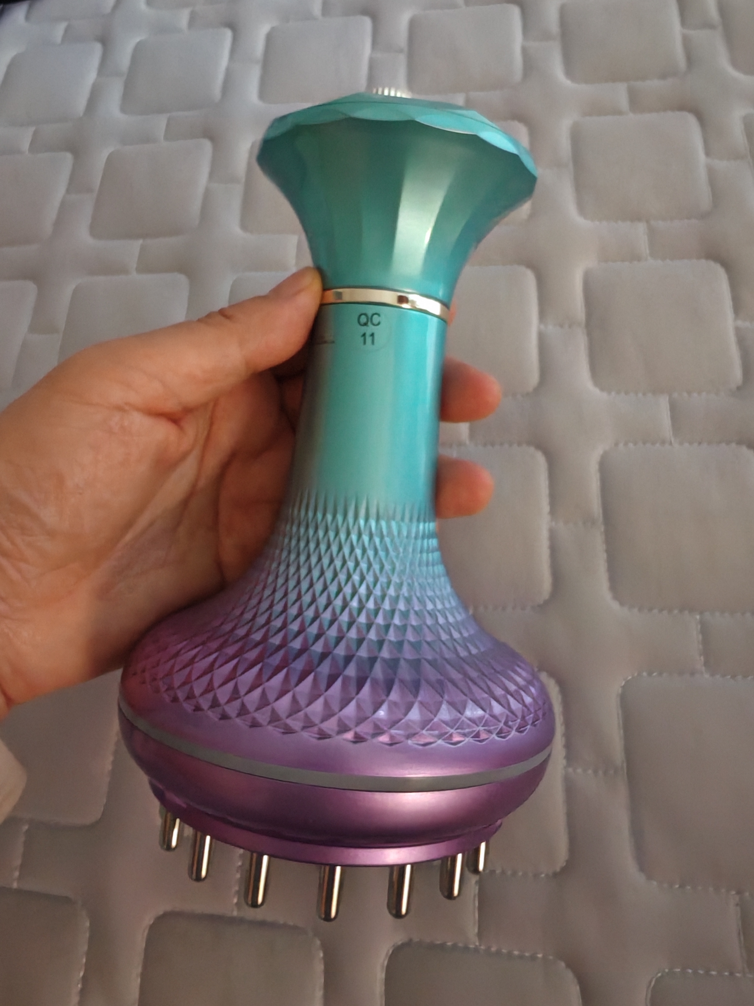 康仕坦小蛮腰99档电动经络刷按摩器揉腹仪全身通用多功能加热震动微电流肚子揉腹仪按摩刷  礼盒送礼推荐 【奢华款】99档经络刷+电极片 +2瓶体验精油 实拍图