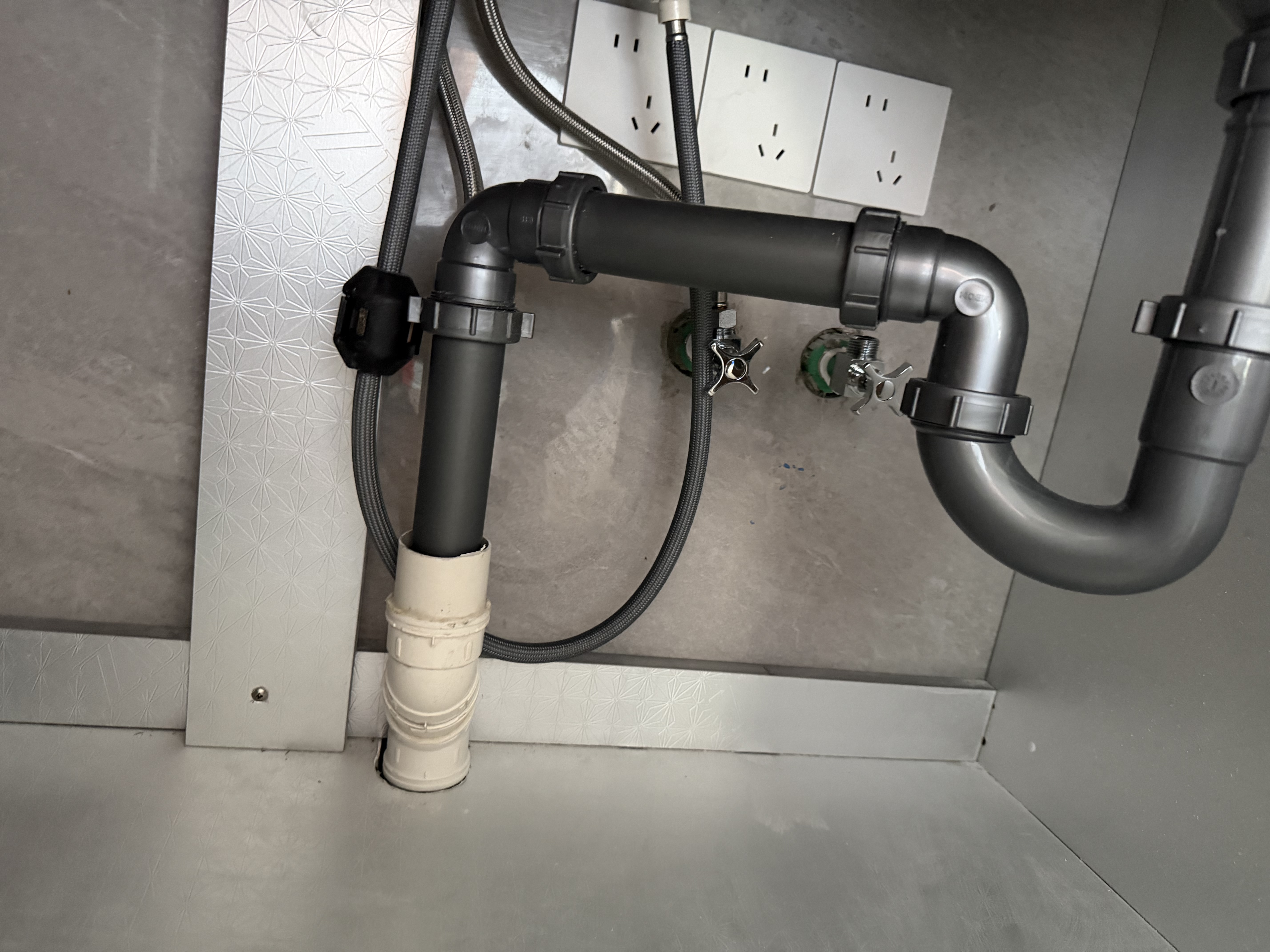 科勒（KOHLER） 角阀三角阀冷热水通用全铜止水阀 卫浴配件 K-R76389T-B9-CP(一只装)4分出水 实拍图