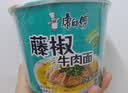 康师傅 方便面 经典藤椒牛肉桶面110g*12 泡面整箱速食 方便食品 实拍图