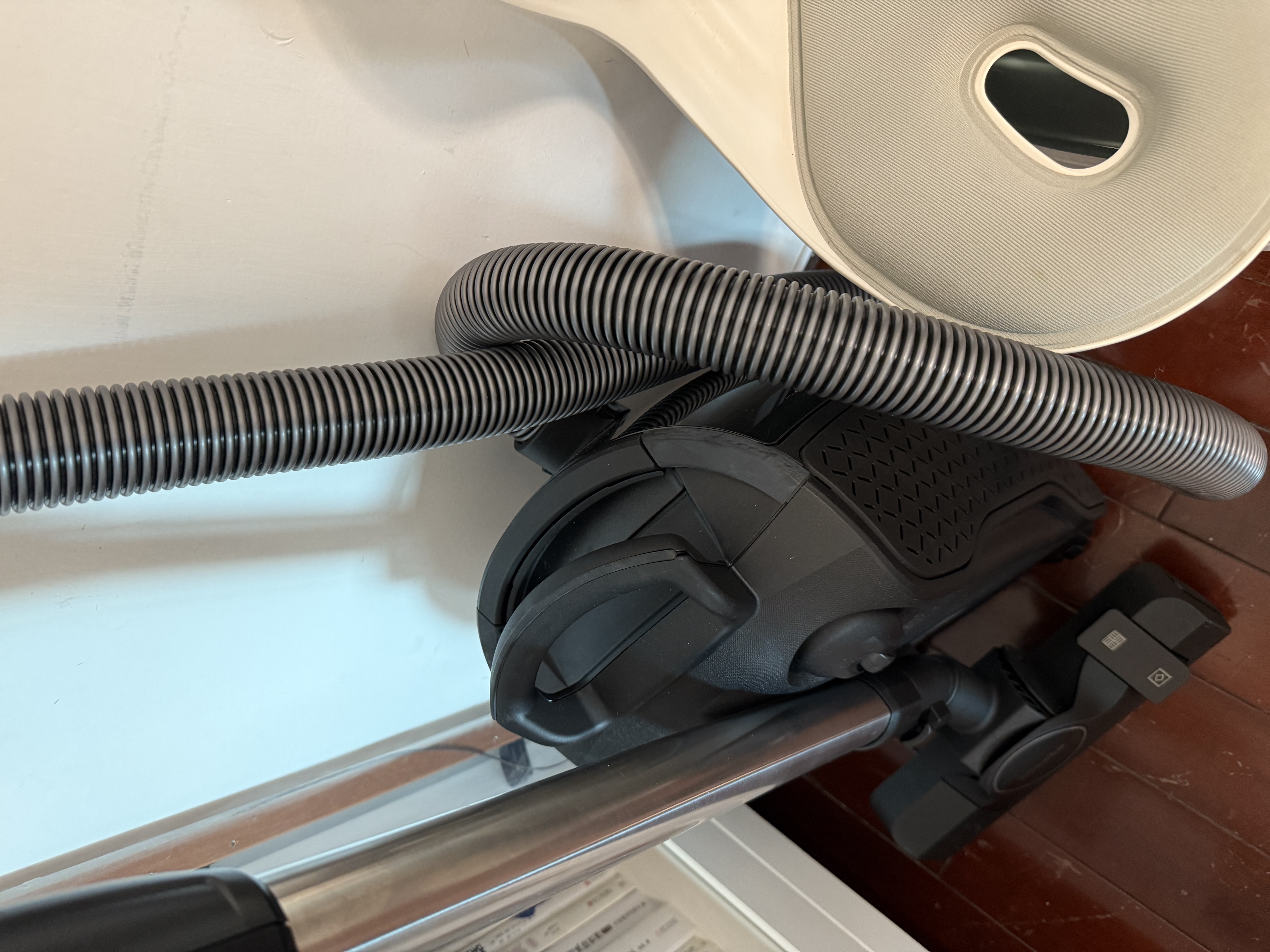 美诺（Miele）欧洲原装进口卧式吸尘器家用大功率强吸力宠物猫狗吸毛除毛 L1曜石黑 政府补贴 以旧换新 实拍图