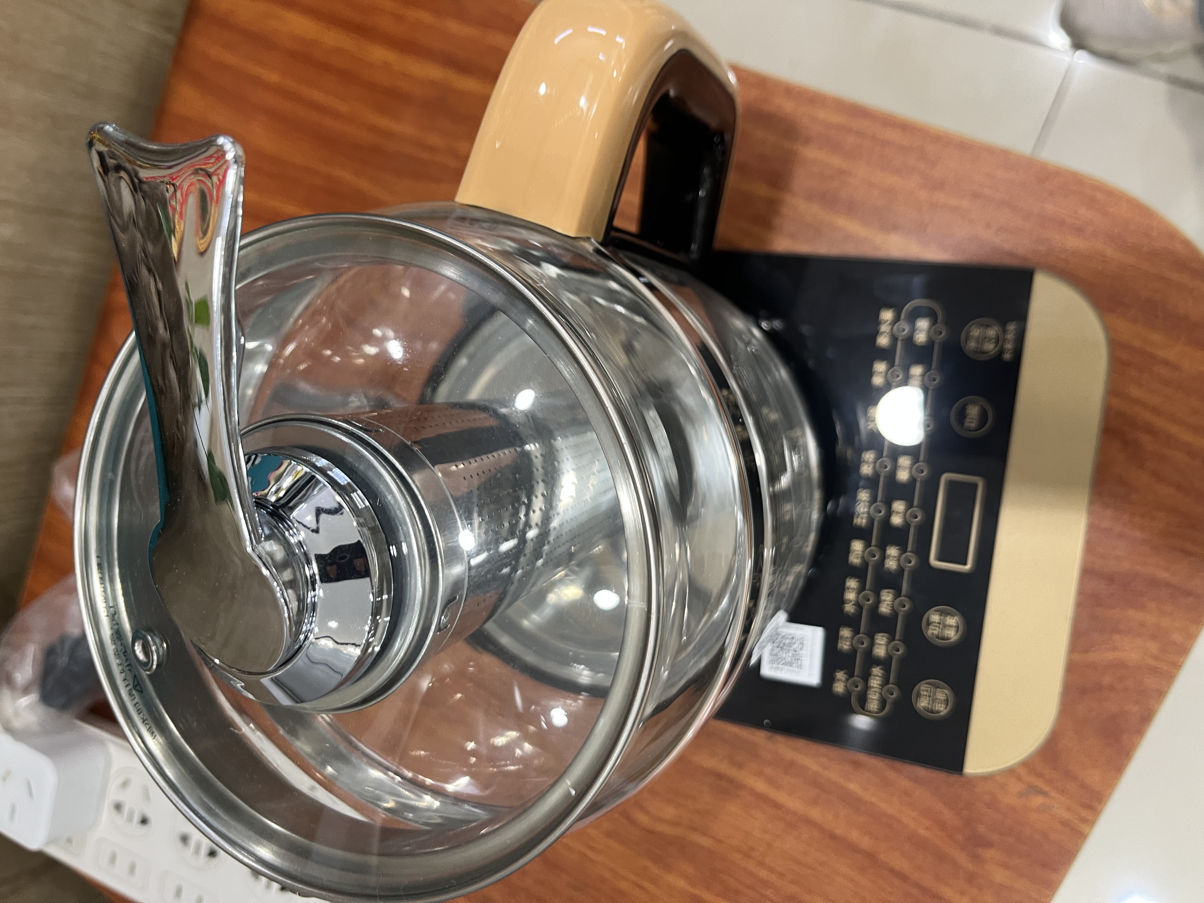美的（Midea） 养生壶1.5L 高硼硅玻璃煮茶壶 智能预约保温电热水壶 大口径烧水壶电水壶 附带滤网 年货 【316L材质】GE1703Pro 1.5L 实拍图