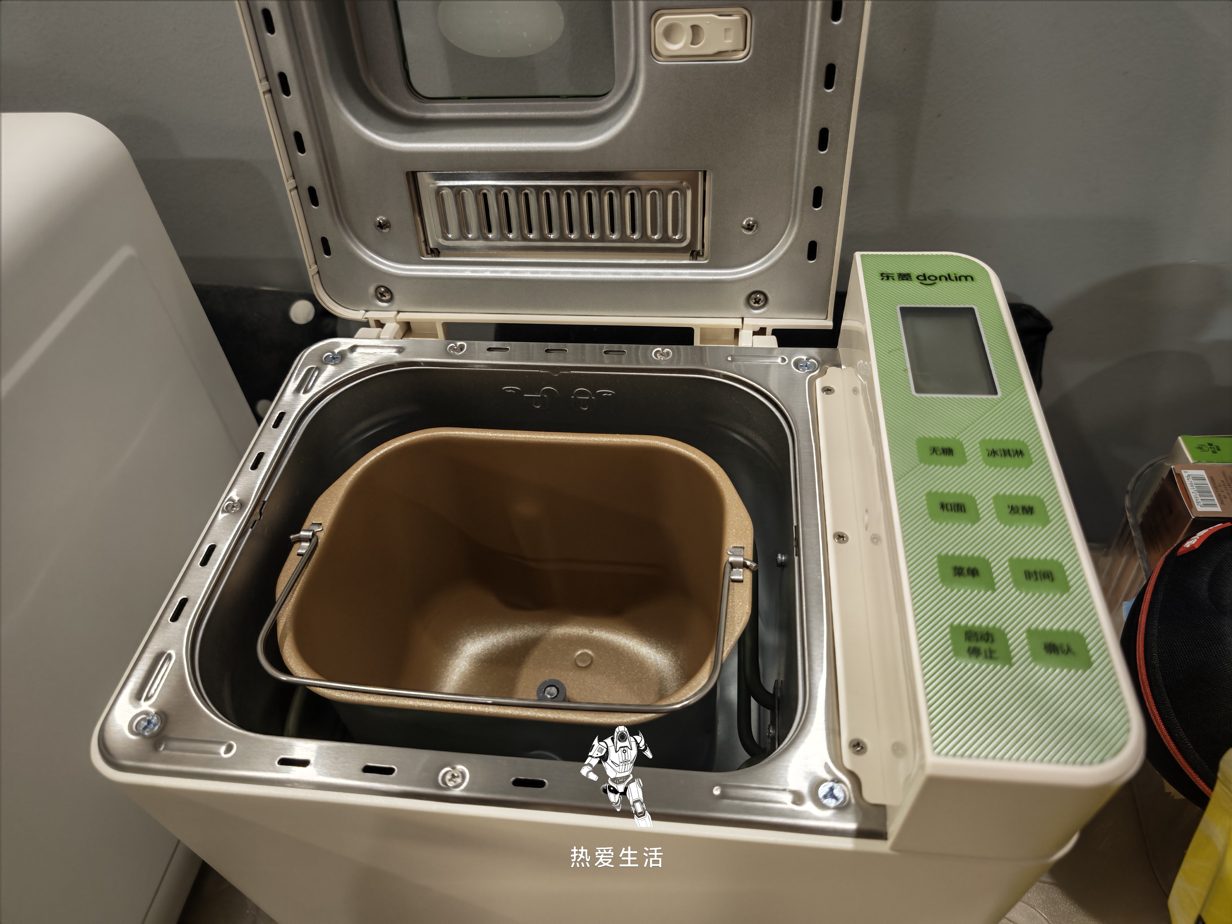 东菱（Donlim）新品全自动面包机升级双管加热可做无糖面包预约智能双撒高成功率面包和面机冰淇淋机DL-4705Plus 实拍图
