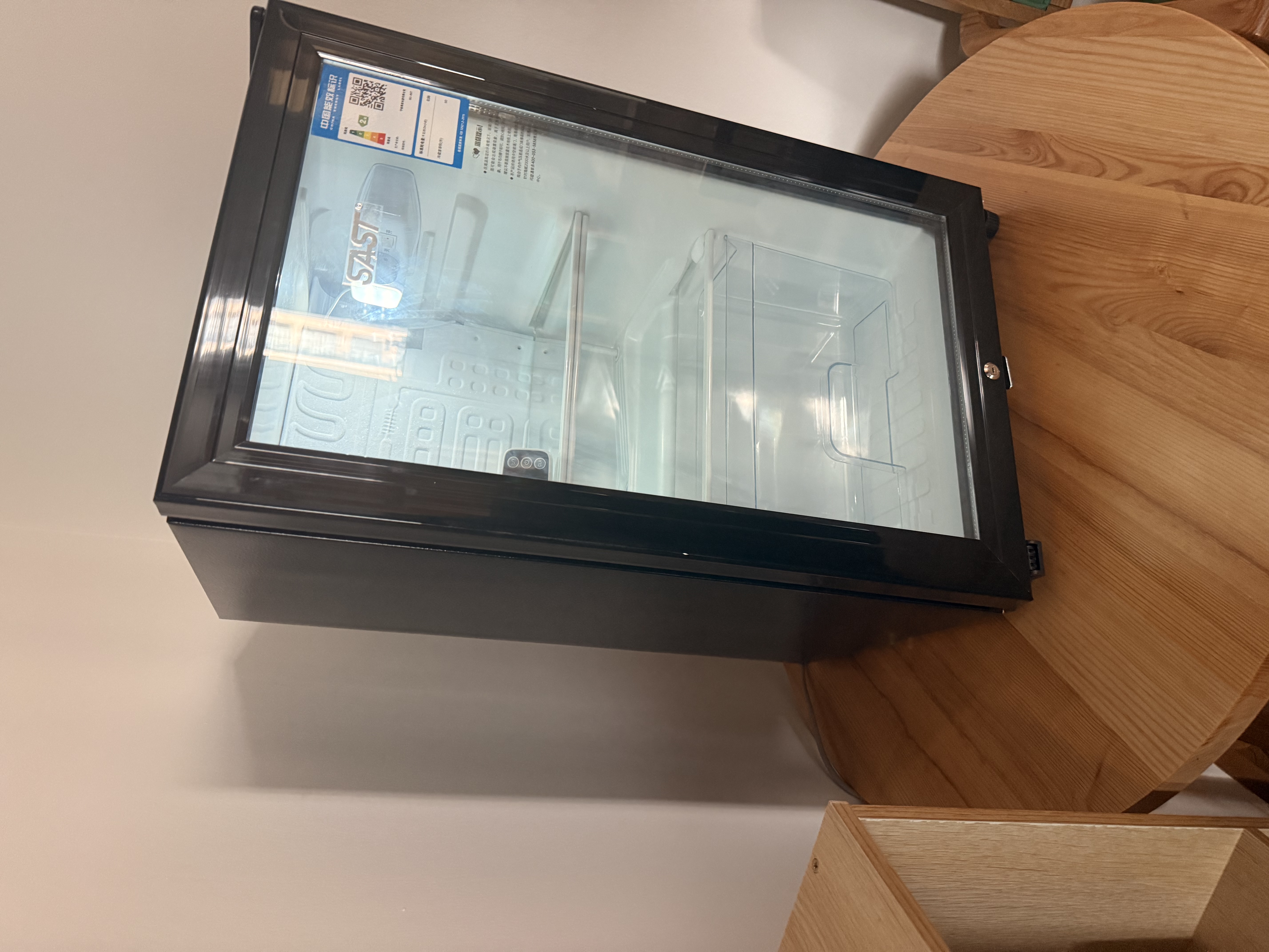 先科（SAST）冰吧冷藏柜 欧式恒温红酒柜办公室酒店家用电冰箱迷你小型单门电竞茶叶保鲜柜展示留样饮料药品柜 90T 白胆（全冷藏保鲜+蓝光灯+带锁） 实拍图