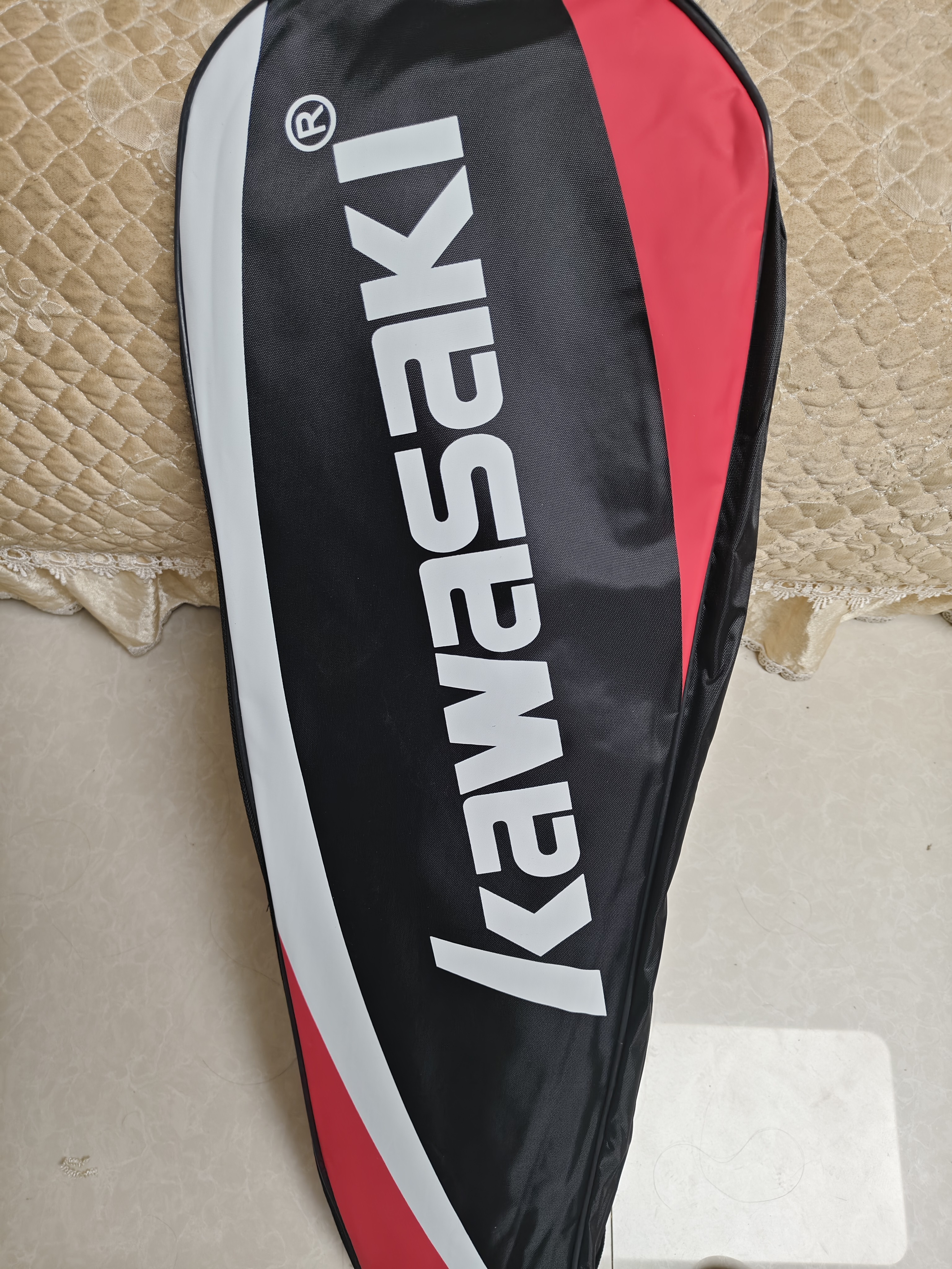 川崎（KAWASAKI）羽毛球拍轻量化碳素中杆对拍KD-1蓝红（已穿线+6球+手胶+拍包） 实拍图