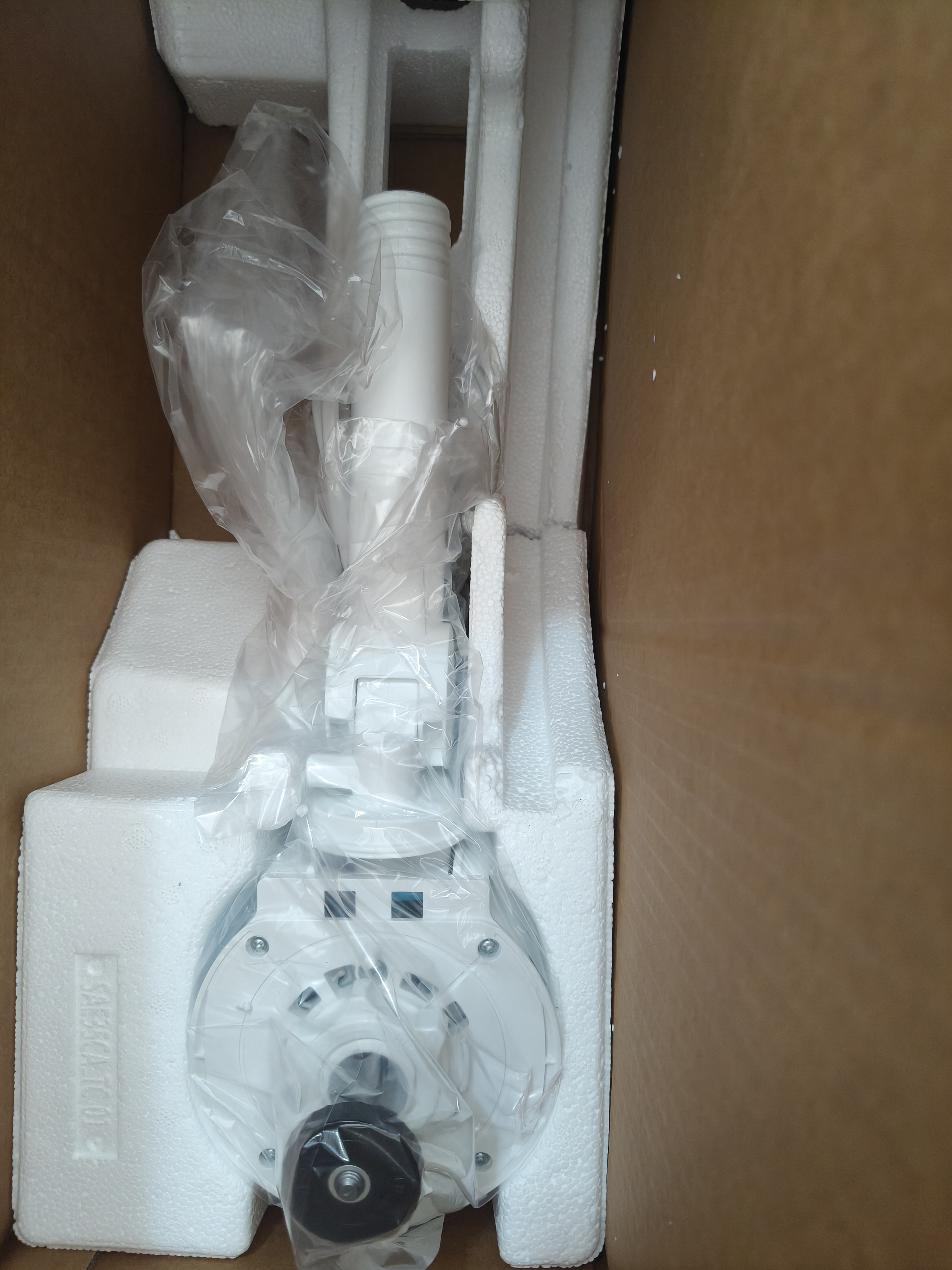 美的（Midea）【加大网罩】七叶轻音柔风电风扇/家用省电落地扇/小型台式电扇/广角摇头大风力宿舍风扇 SAE35CA1 实拍图