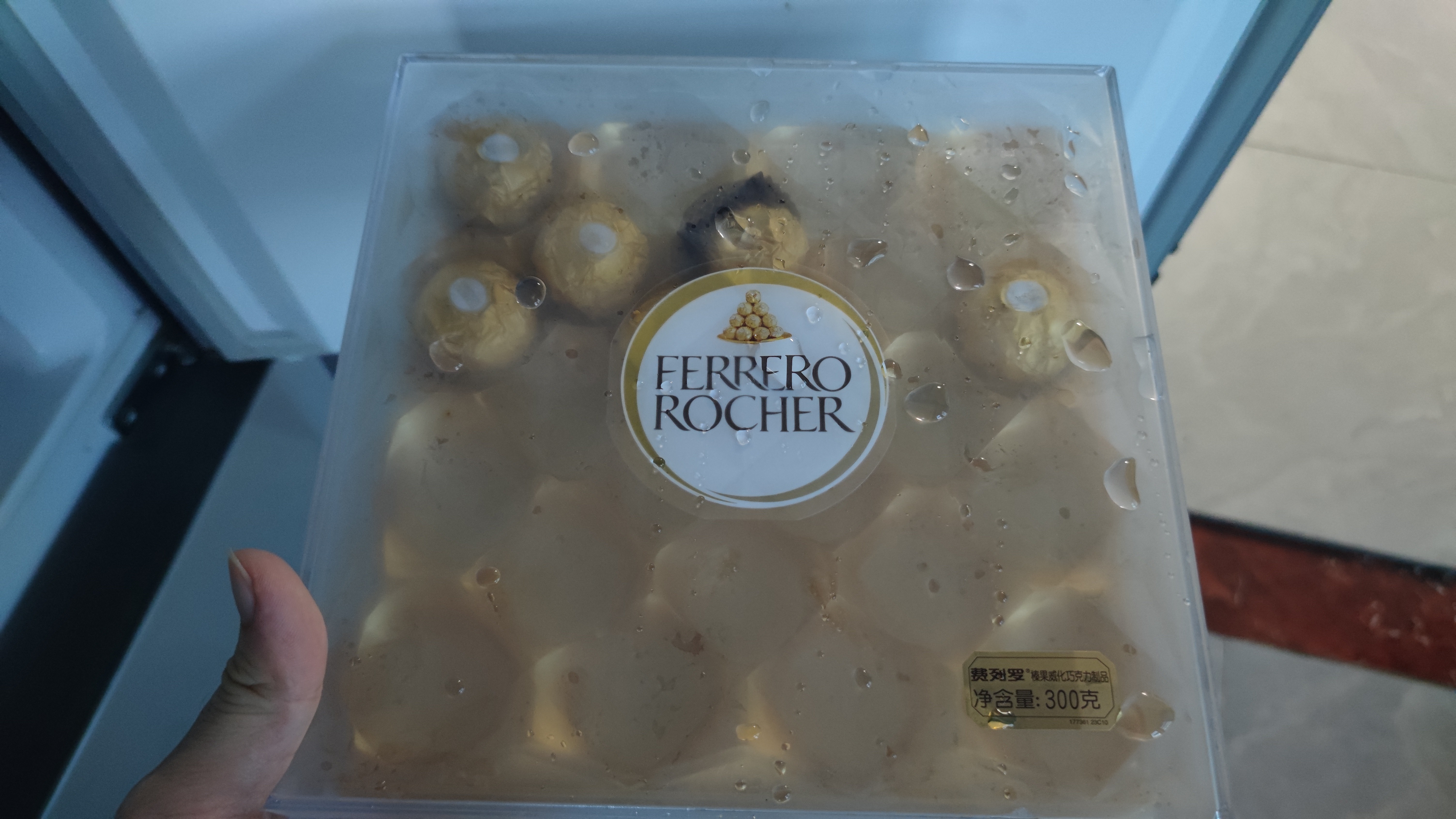 费列罗榛果威化巧克力制品 24粒300g 零食 伴手礼 糖果 生日礼物 实拍图