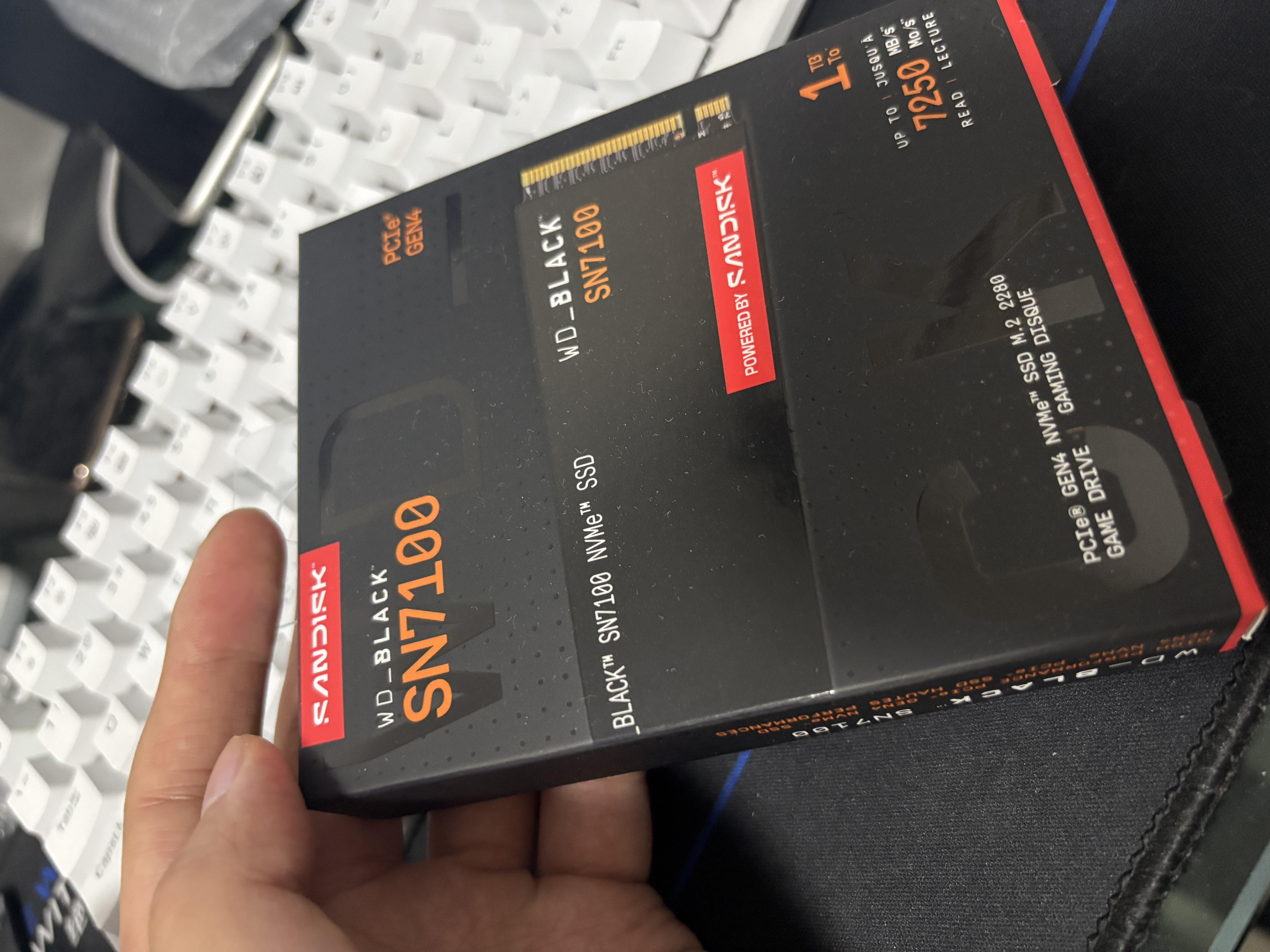 闪迪（SanDisk）ssd固态硬盘 NVMe M.2接口 AI台式机存储 笔记本升级硬盘 原厂颗粒不虚标不掉速 SN7100 | PCle4x4 7250MB/s 大容量 【1TB】 实拍图