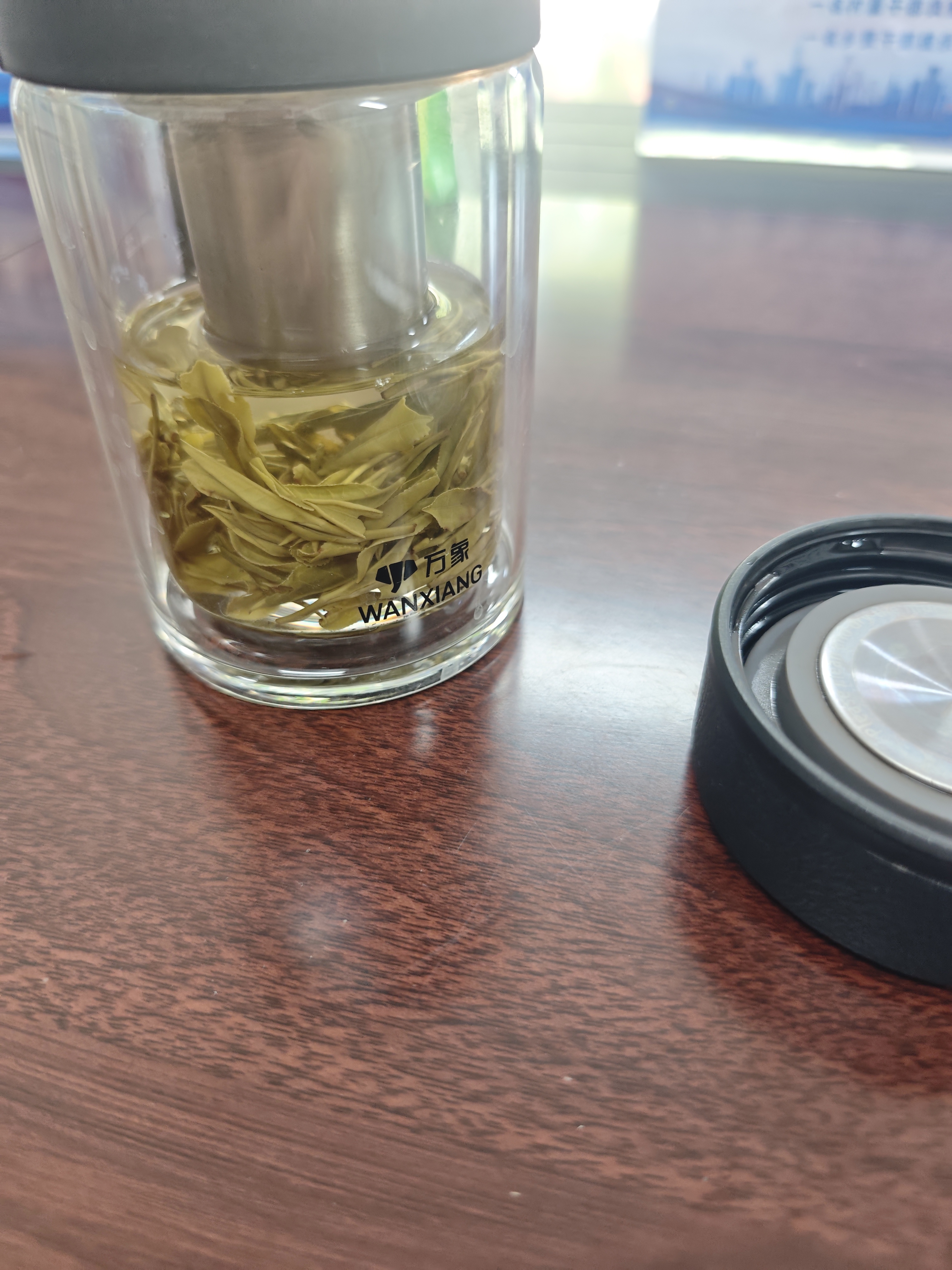 金宾（Jim Beam）【宋雨琦同款】白占边调和型1L波本 威士忌洋酒 实拍图
