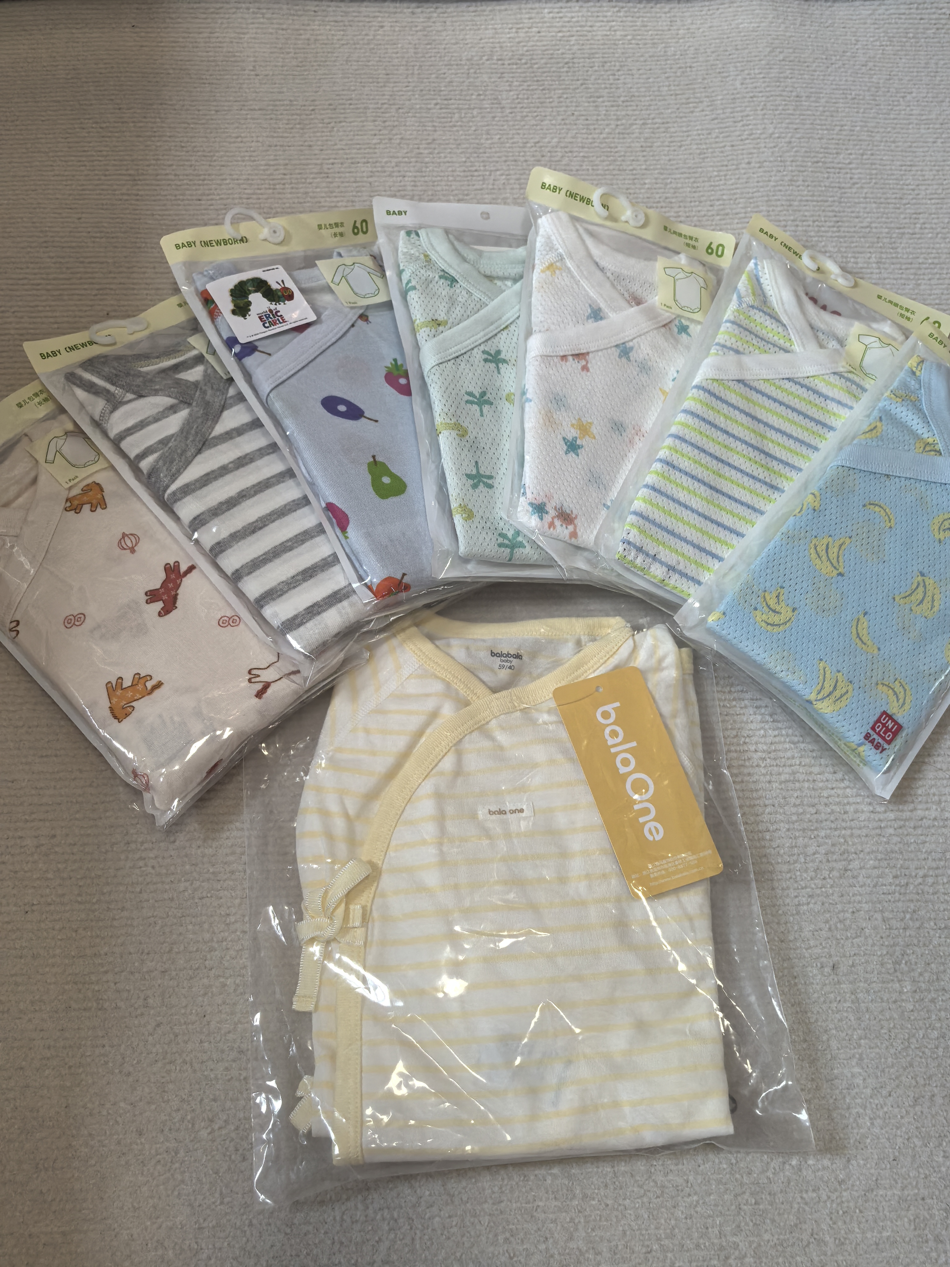 优衣库婴幼儿网眼包臀衣/短袖/1件装宝宝衣服连体衣481772 01 乳白色 60cm 实拍图