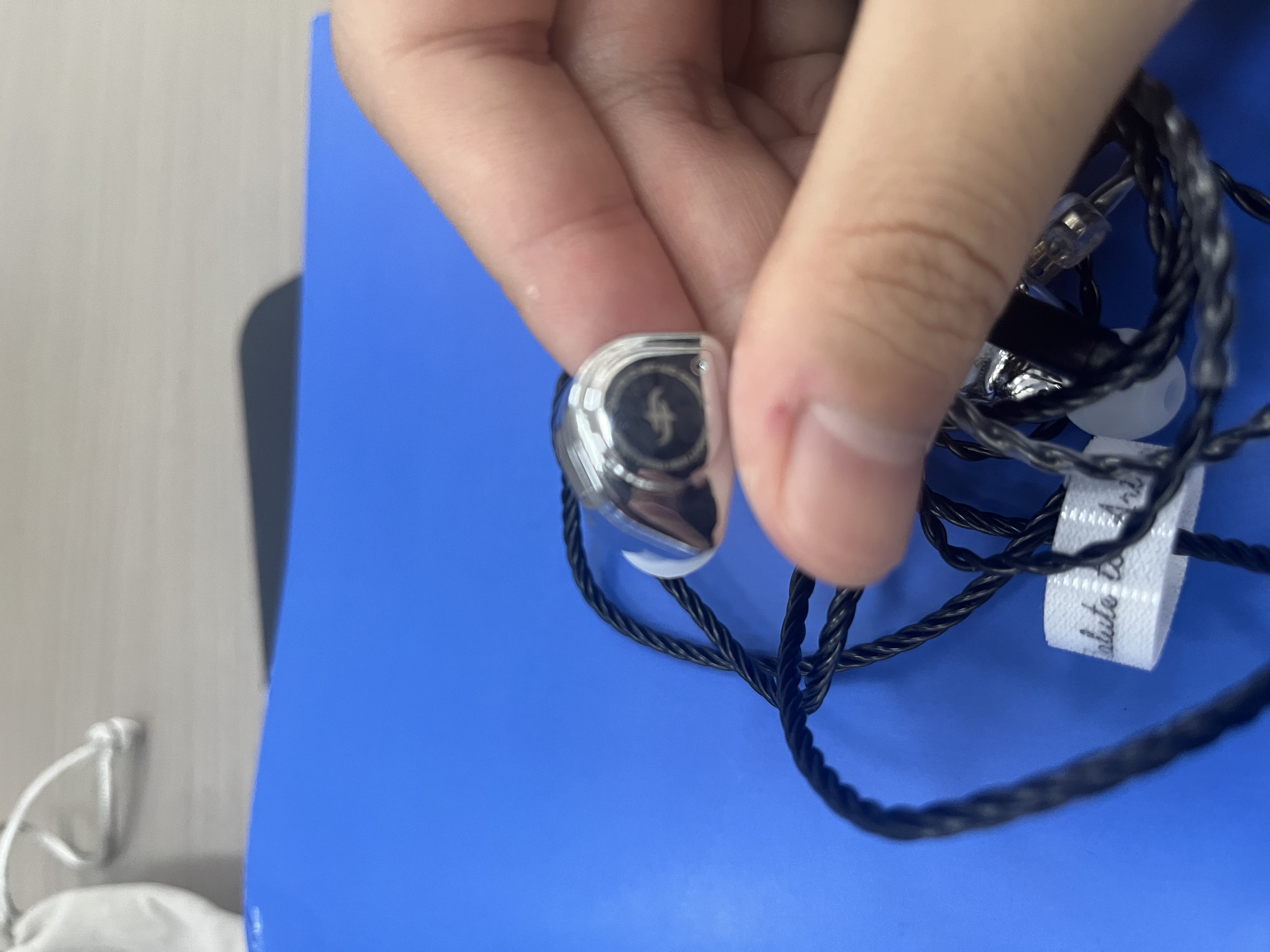 兴戈（SIMGOT）EW200可换线HiFi有线耳机动圈高音质大声场听声辨位吃鸡入耳式电脑游戏电竞音乐耳塞 EW200DSP 【Type-C带麦】 实拍图