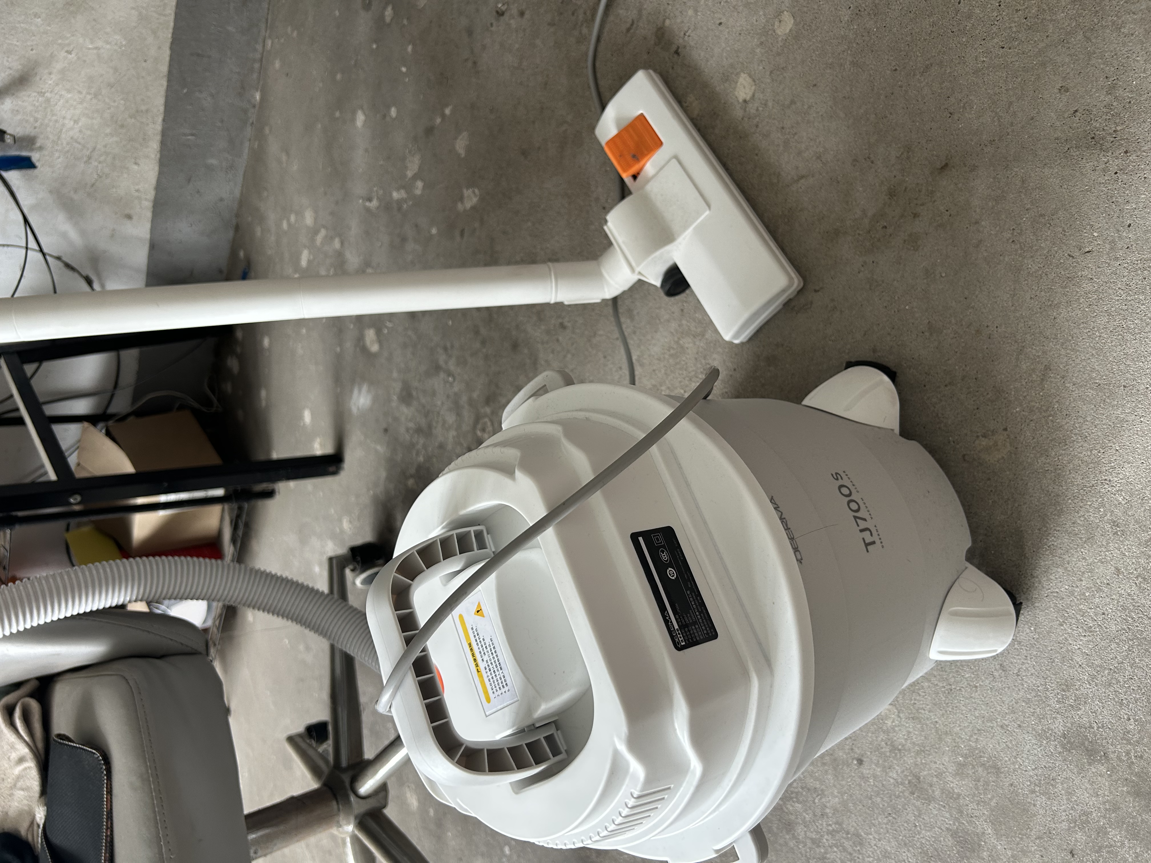 德尔玛（Deerma）【重磅新品】TJ700S 干吹两用吸尘器 家用商用 吸尘器桶式大吸力 整机降噪设计ZN-530 实拍图