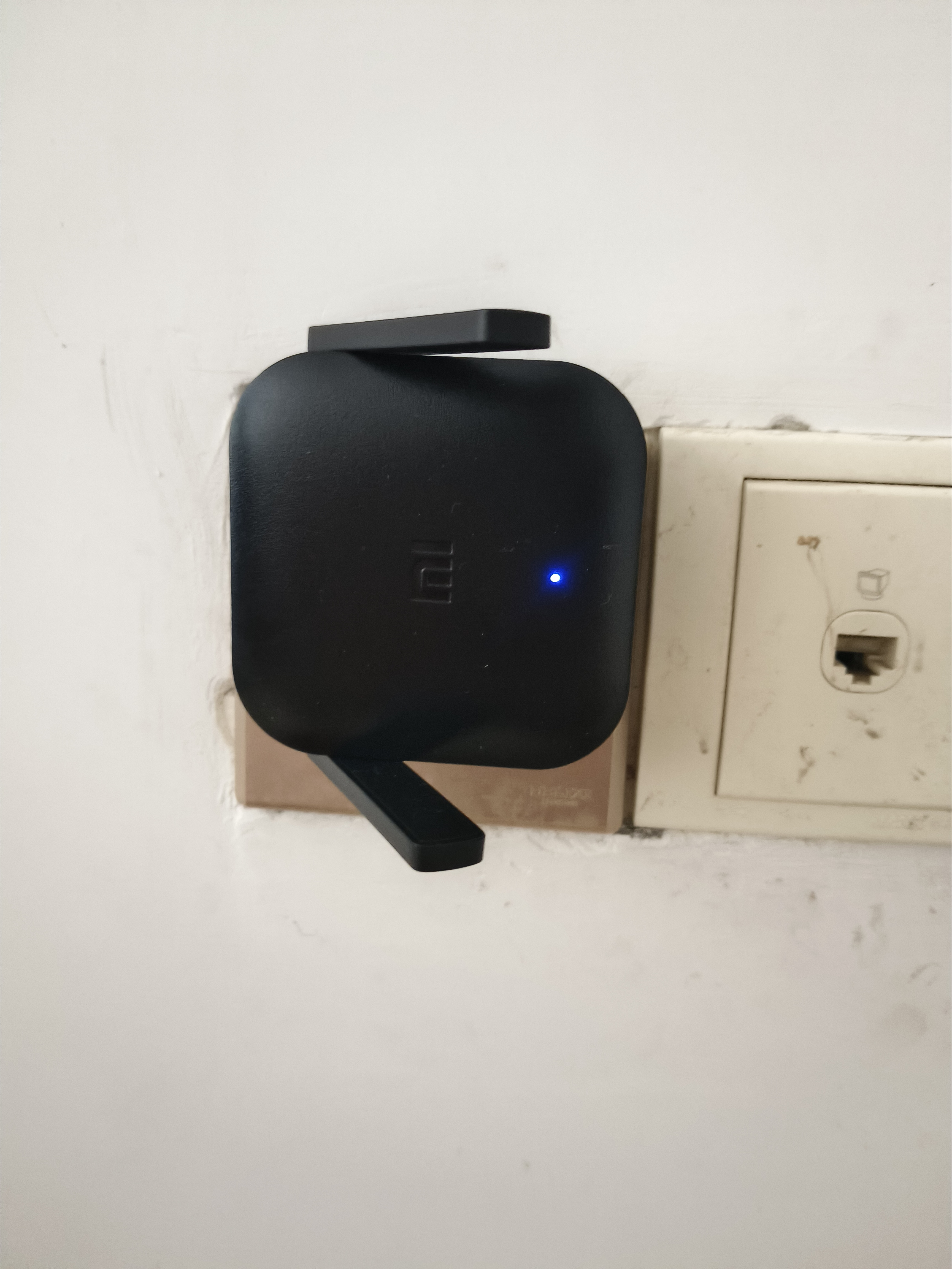 小米（MI）wifi放大器pro wifi信号增强器 300M无线速率 无线信号增强器 强电版 非路由器 需配合路由器使用 实拍图
