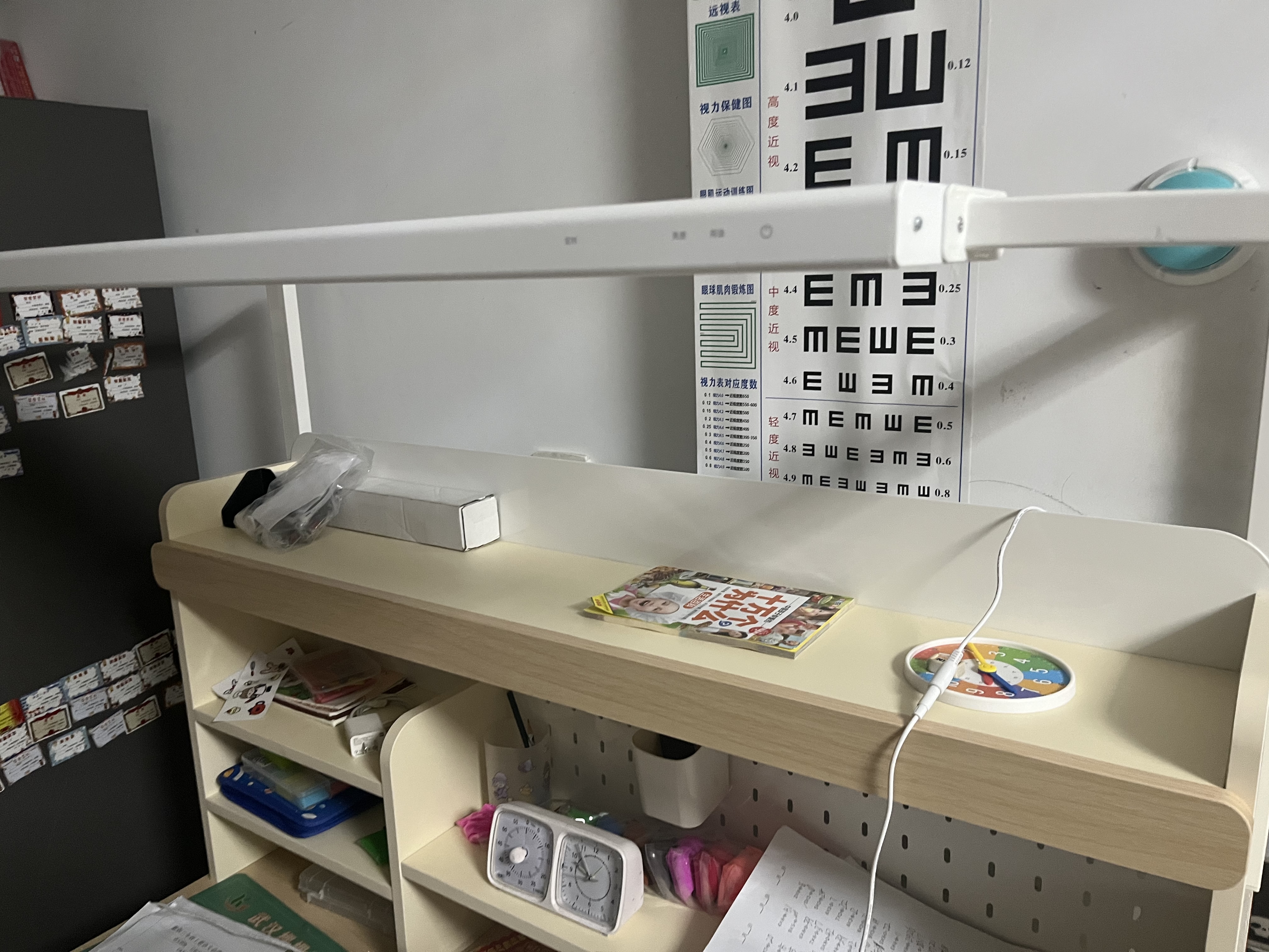 爱果乐学而不凡26年新品儿童学习桌椅套装写字桌实木书桌可升降学生课桌 1.2m智学舱Pro单桌 赠送学习礼包 实拍图