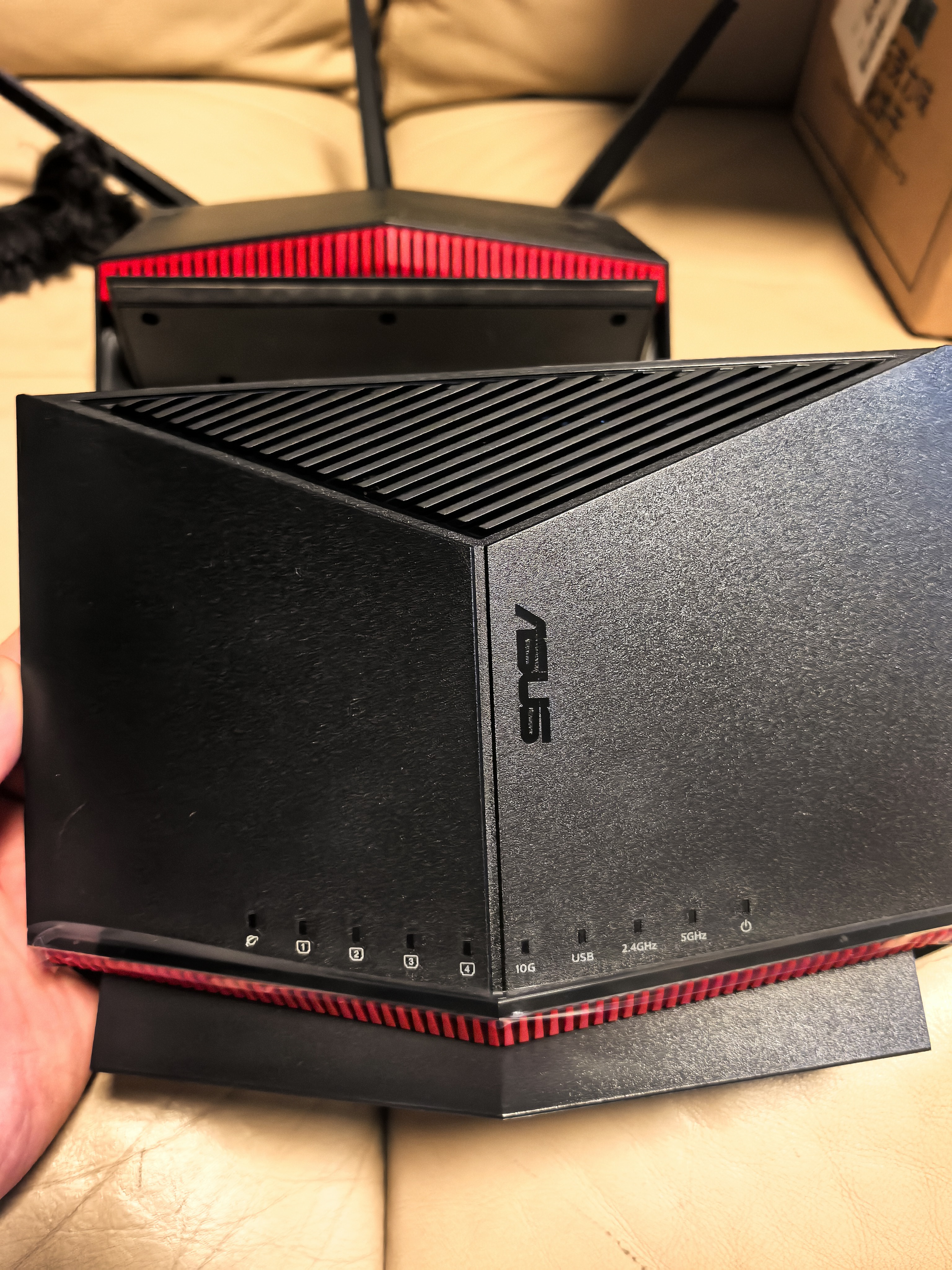 华硕（ASUS）【焕新补贴】RT-BE86UWiFi7路由器家用无线千兆电竞路由万兆口+4个2.5G口全屋套装Aimesh随心组 实拍图