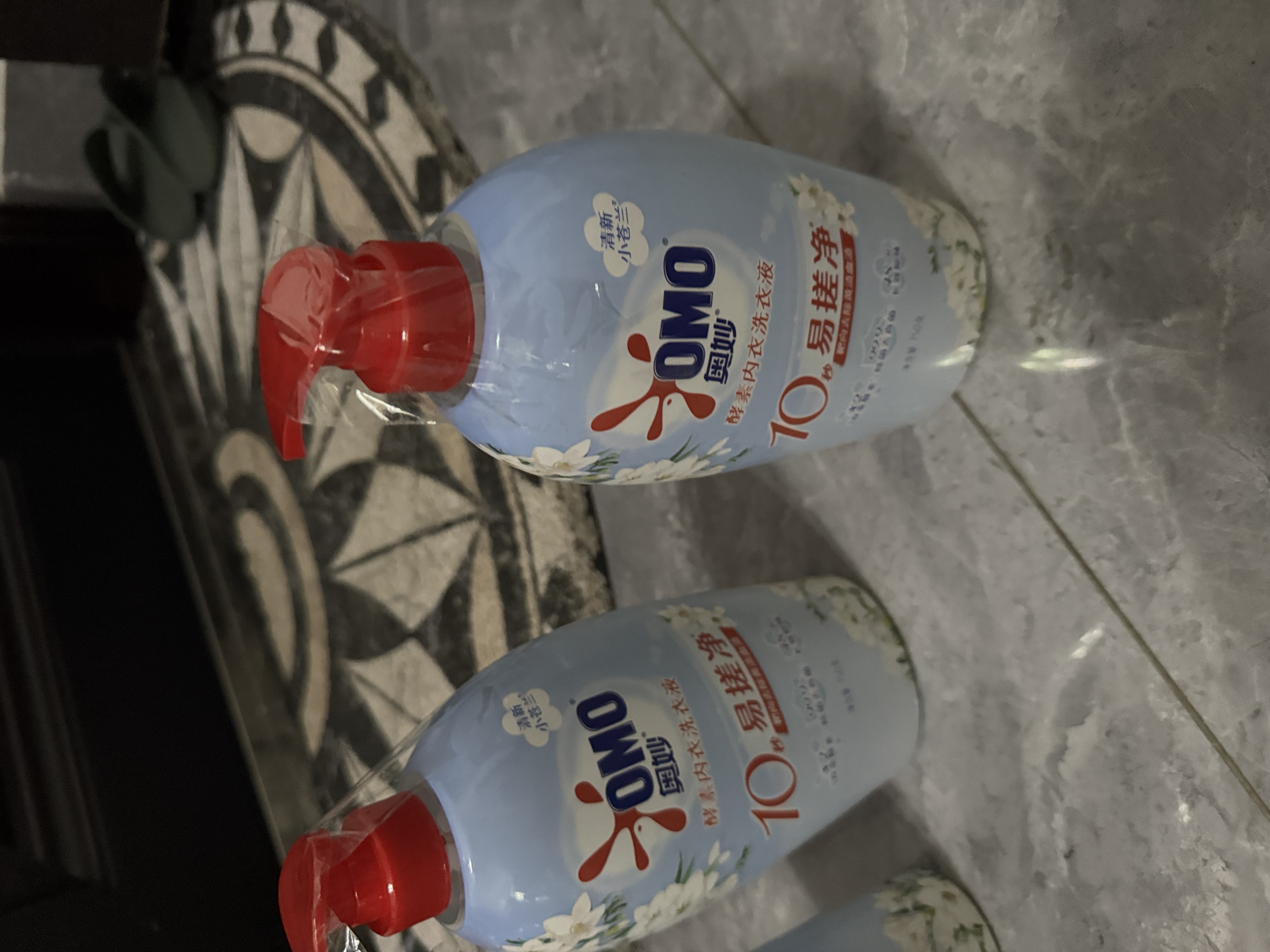 奥妙【新一代酵素内衣洗衣液】10s去血渍 杀菌抑味去除HPV小苍兰750G 实拍图