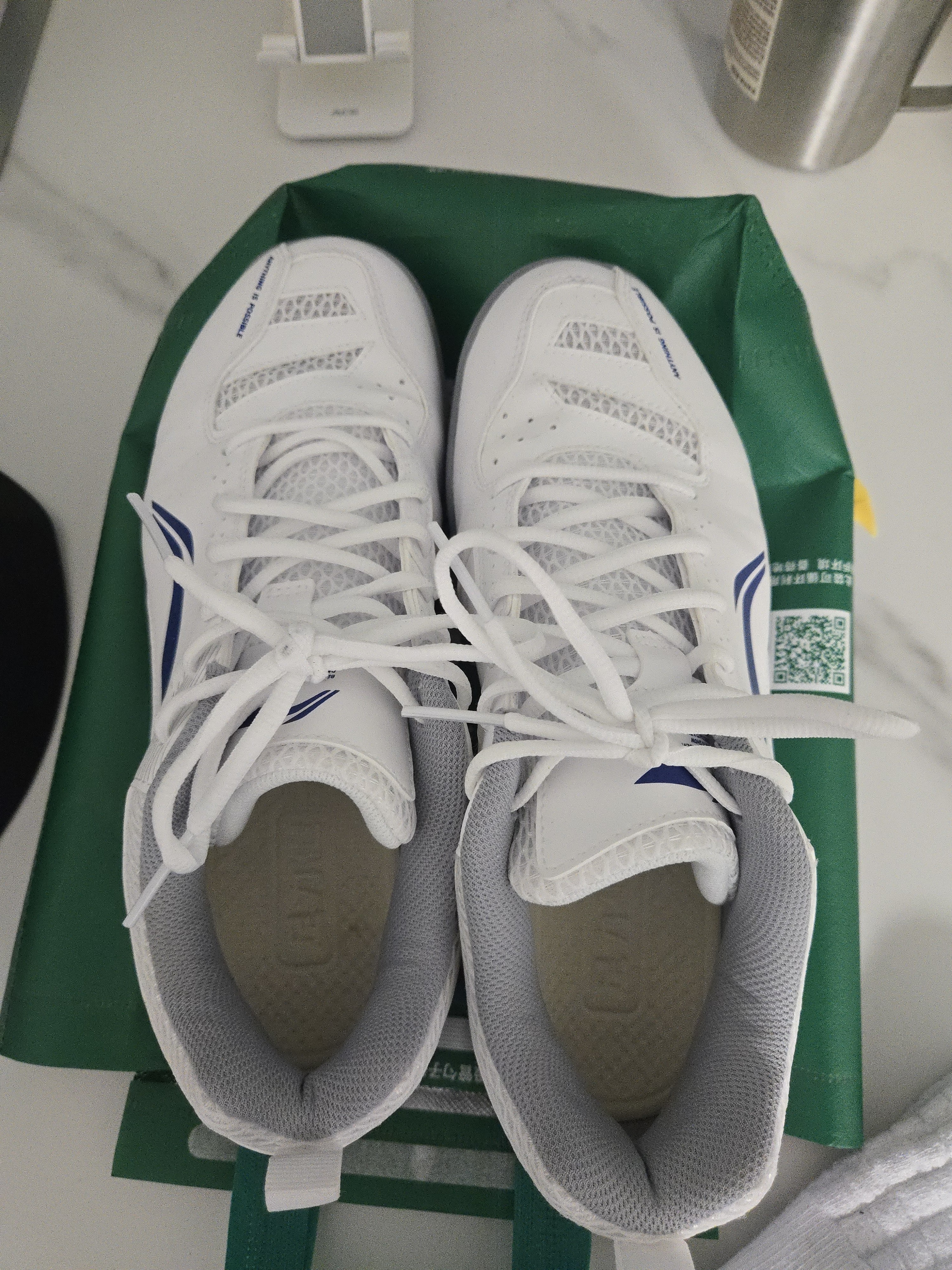 李宁（LI-NING）羽毛球鞋男女情侣款火箭鞋网球鞋乒乓球鞋贴地飞行运动鞋 实拍图