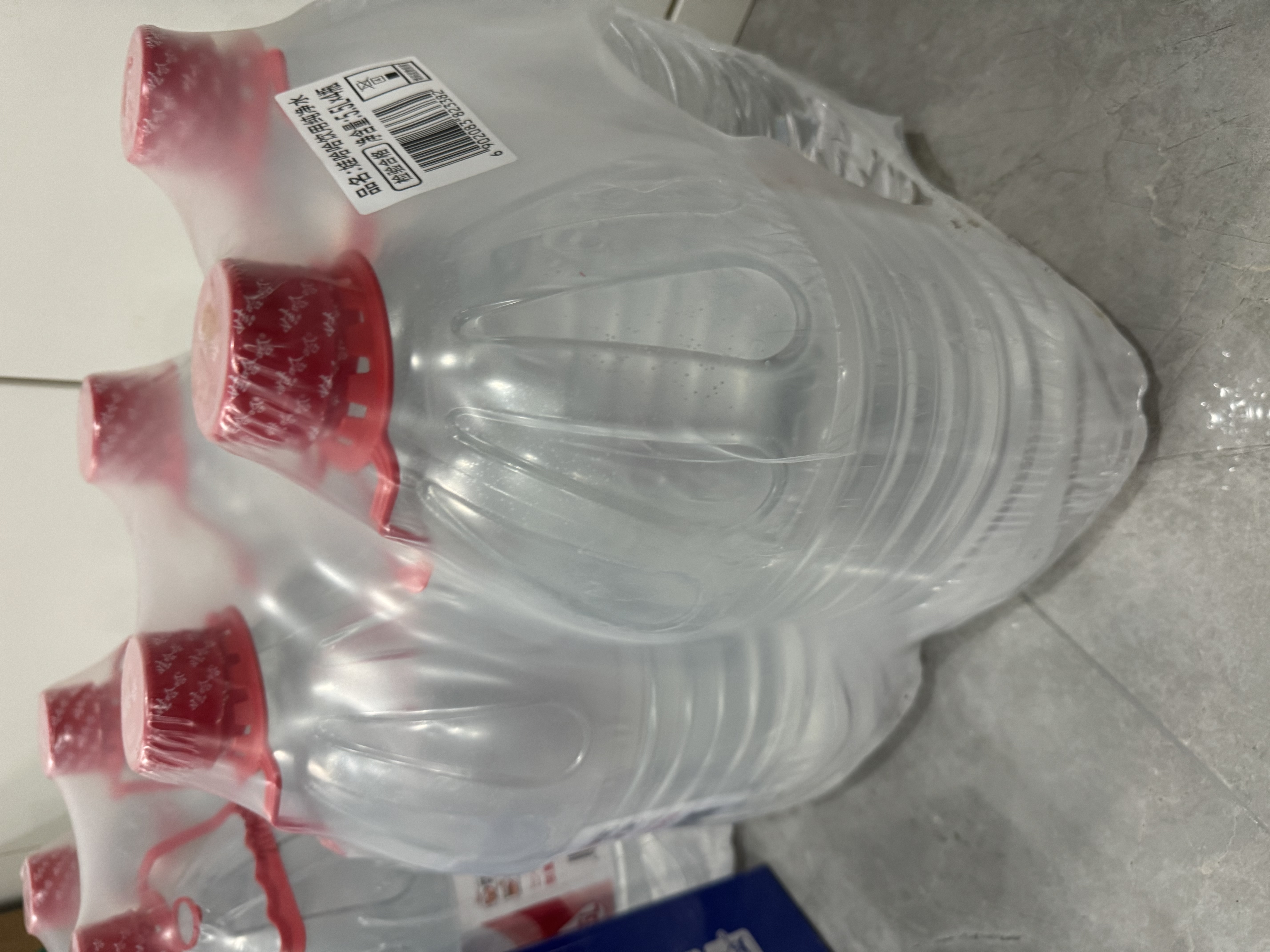 娃哈哈纯净水5.5L*4桶 塑膜装 加量装大桶装水 泡茶冲奶粉 哇哈哈饮用水 实拍图